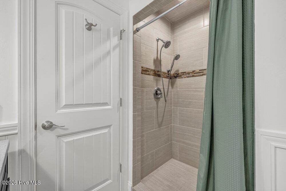 100558547 | Photo 41