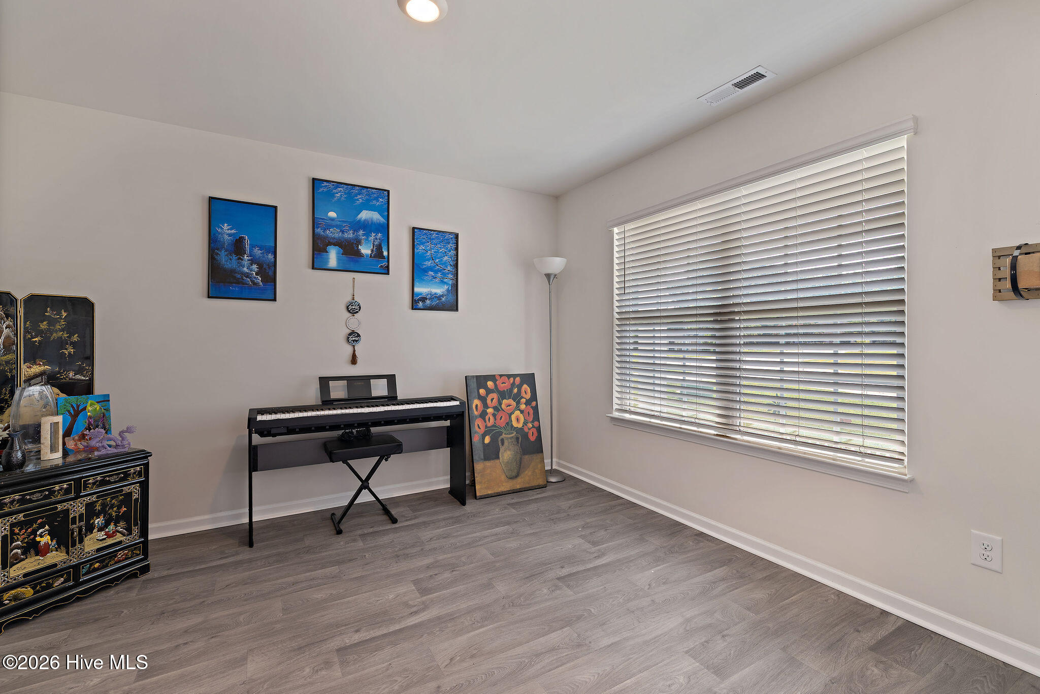 Alt Flex Room