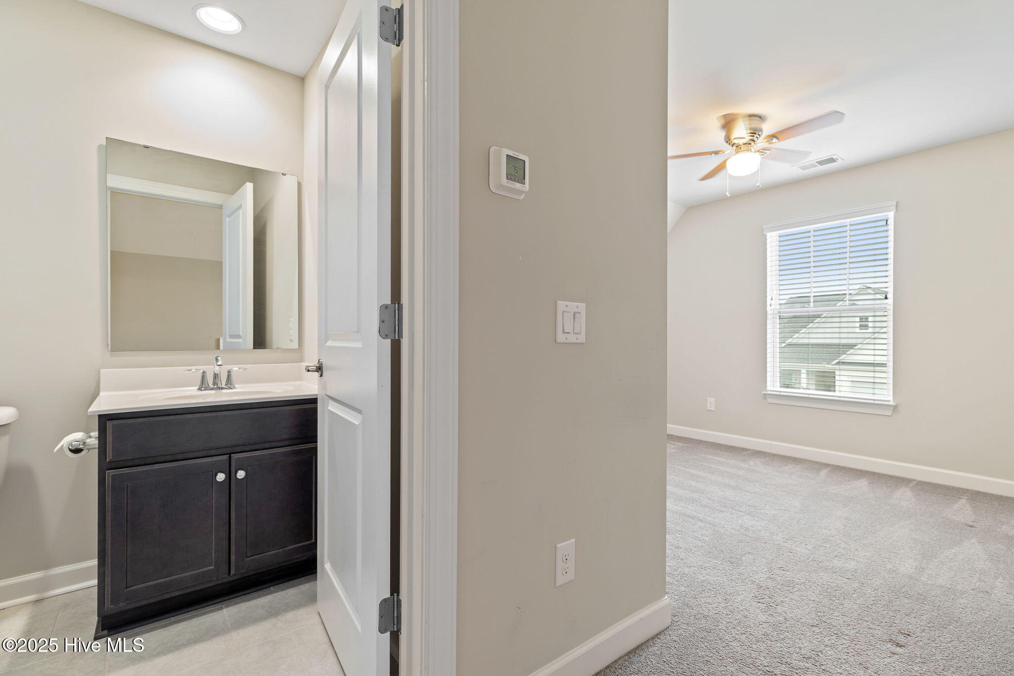 100534231 | Photo 42