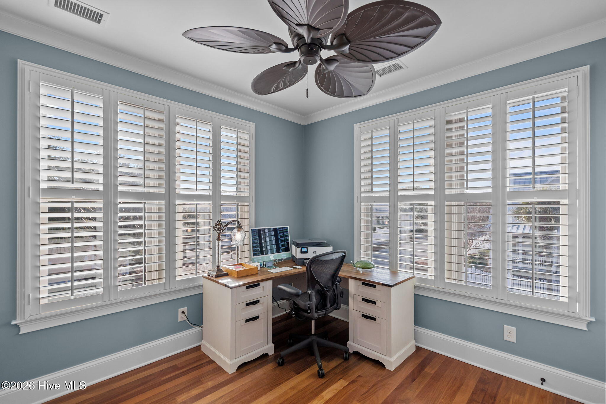 100551618 | Photo 56