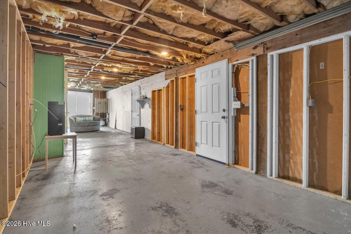 100559850 | Photo 61