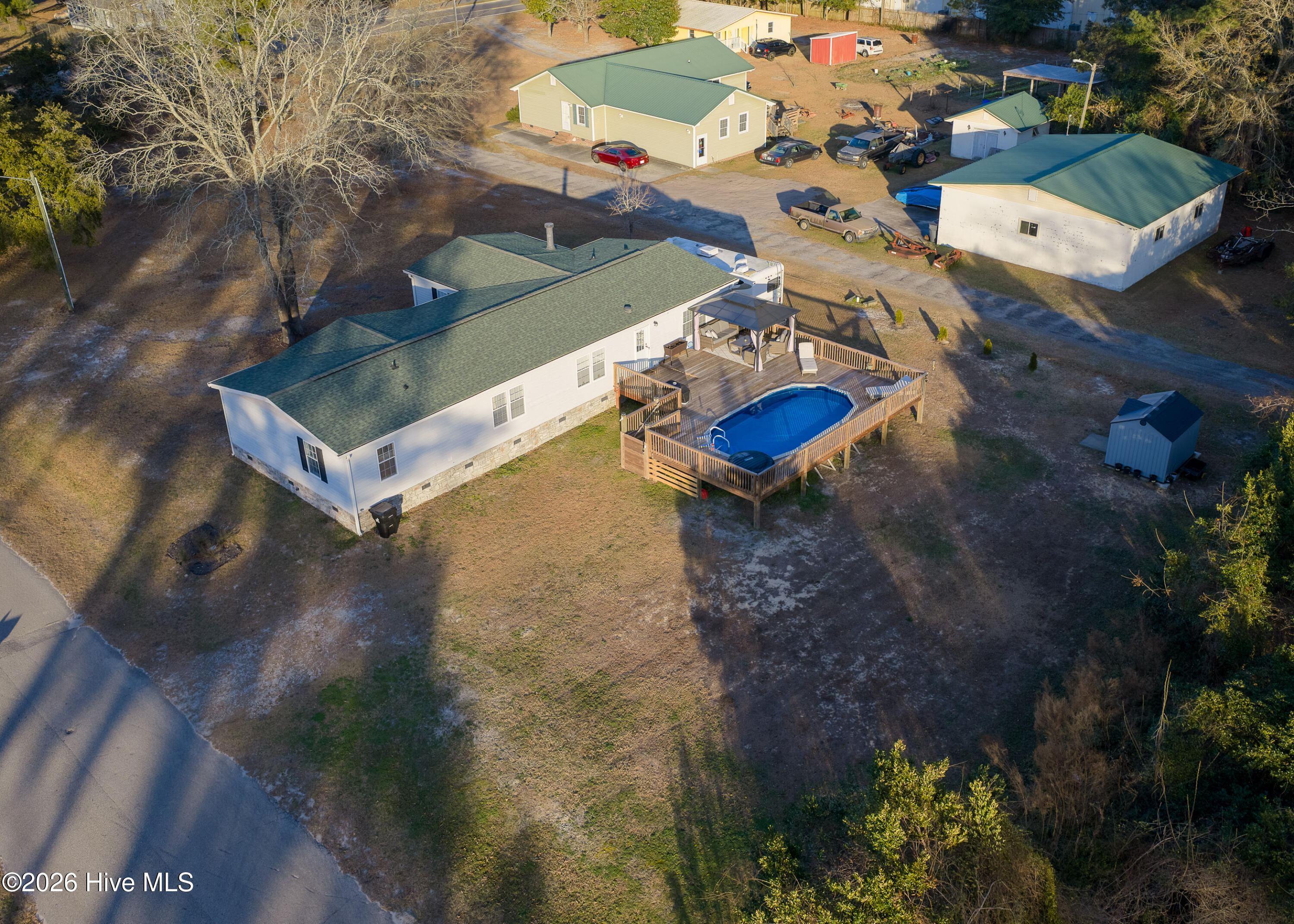 100548742 | Photo 40