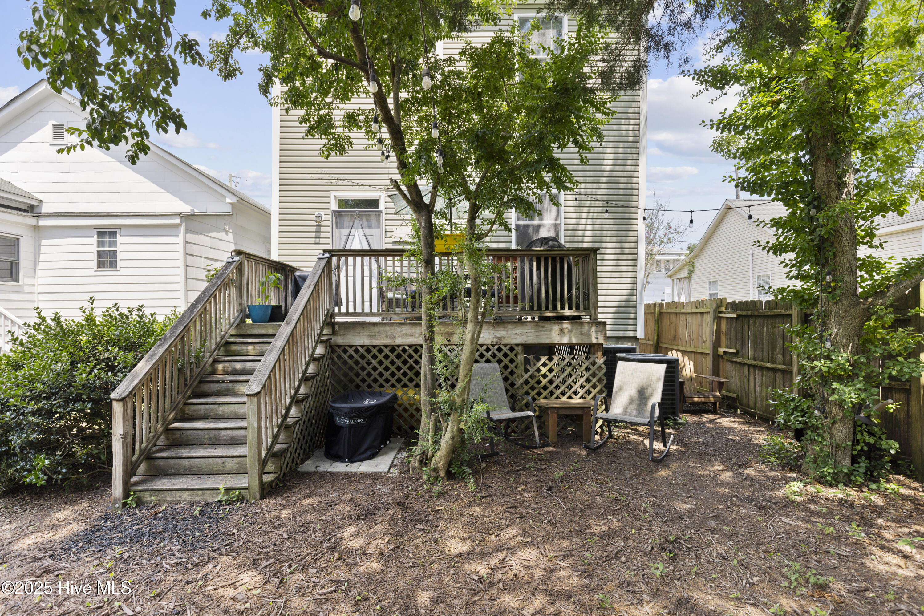 100516838 | Photo 46