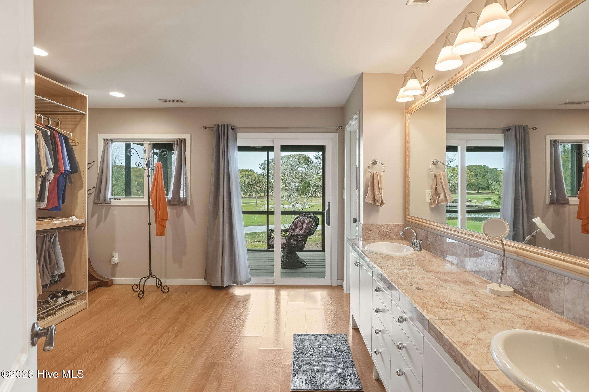 105 Laurel Court,Pine Knoll Shores
