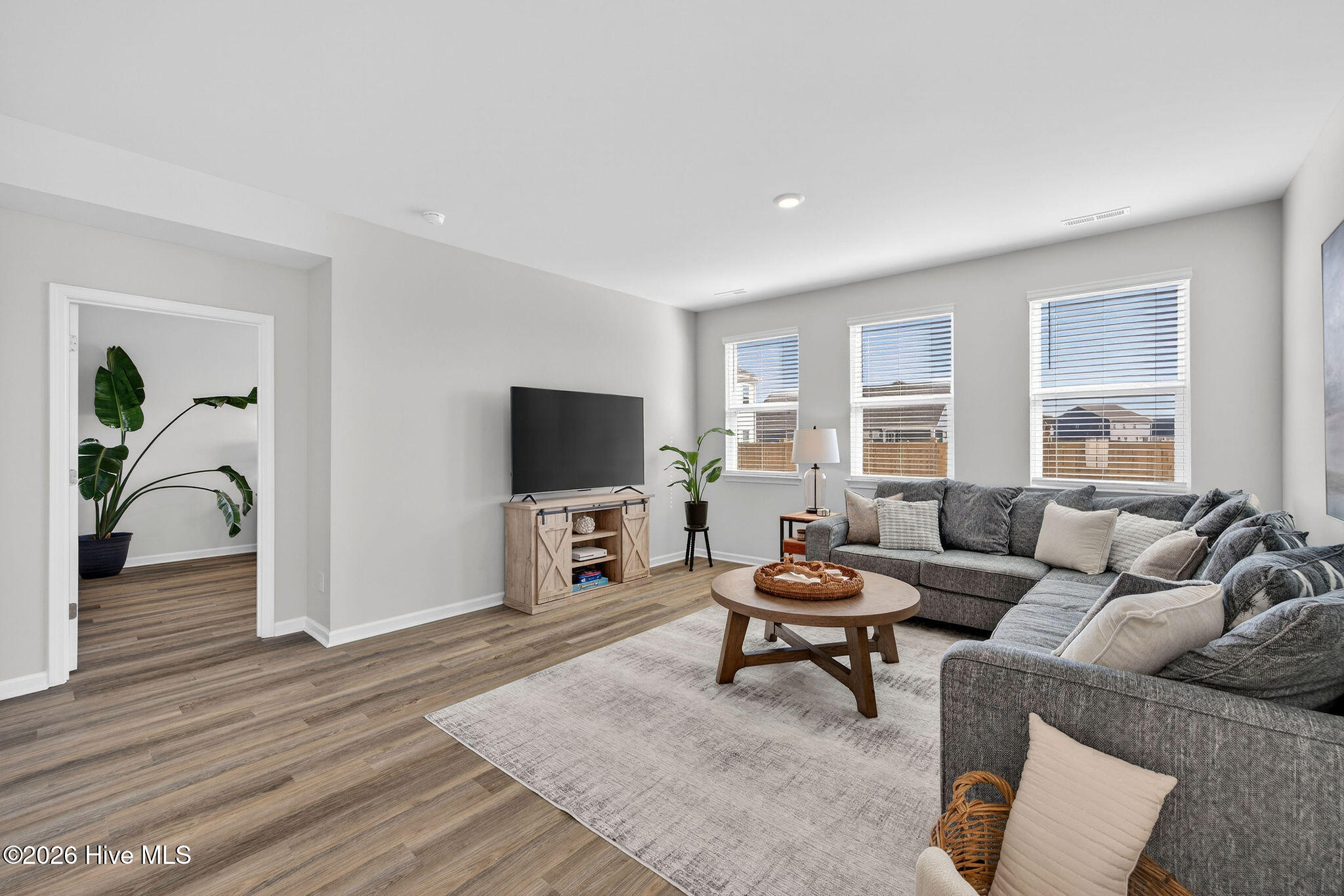 100549291 | Photo 14