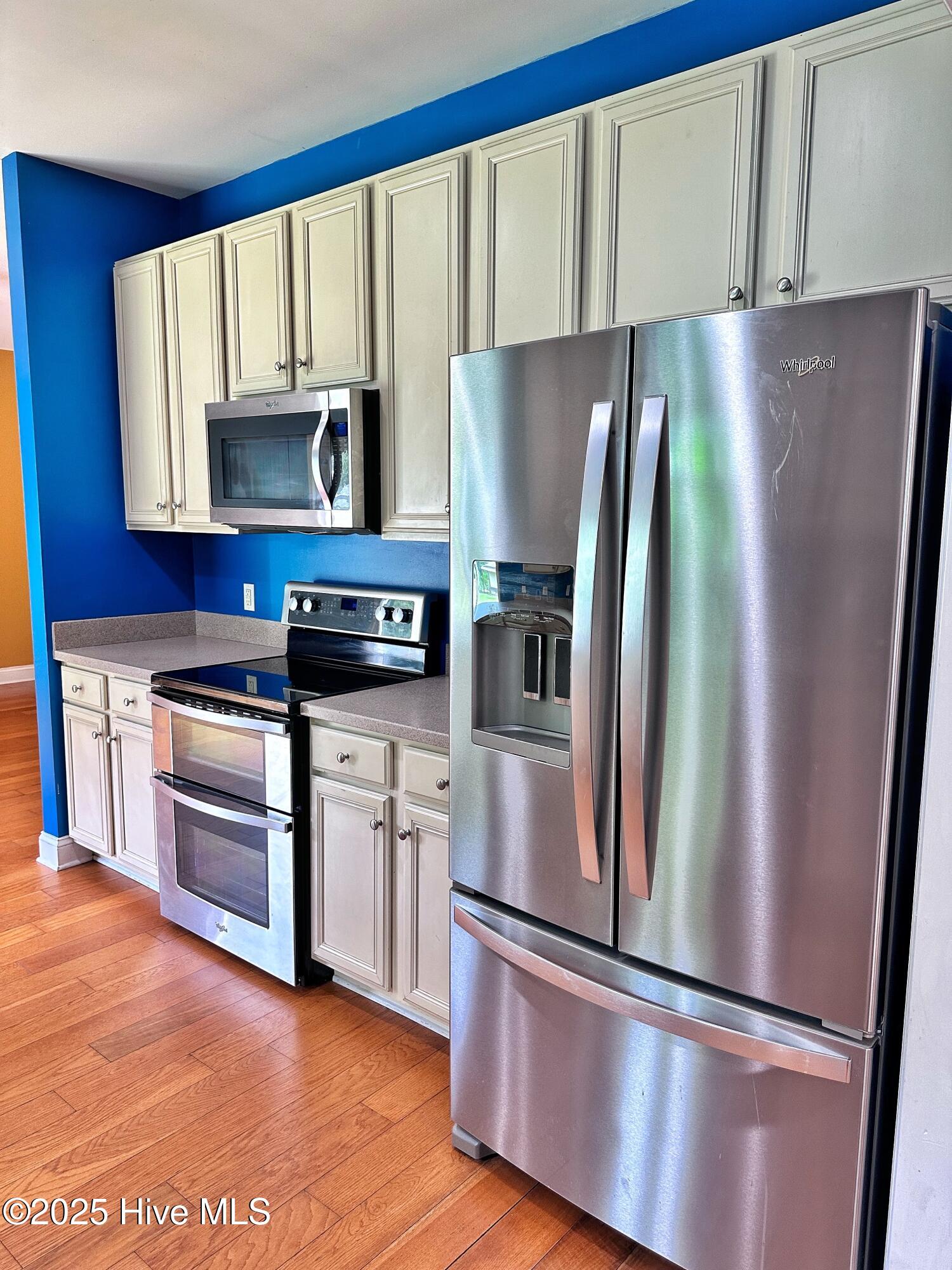 100522980 | Photo 16