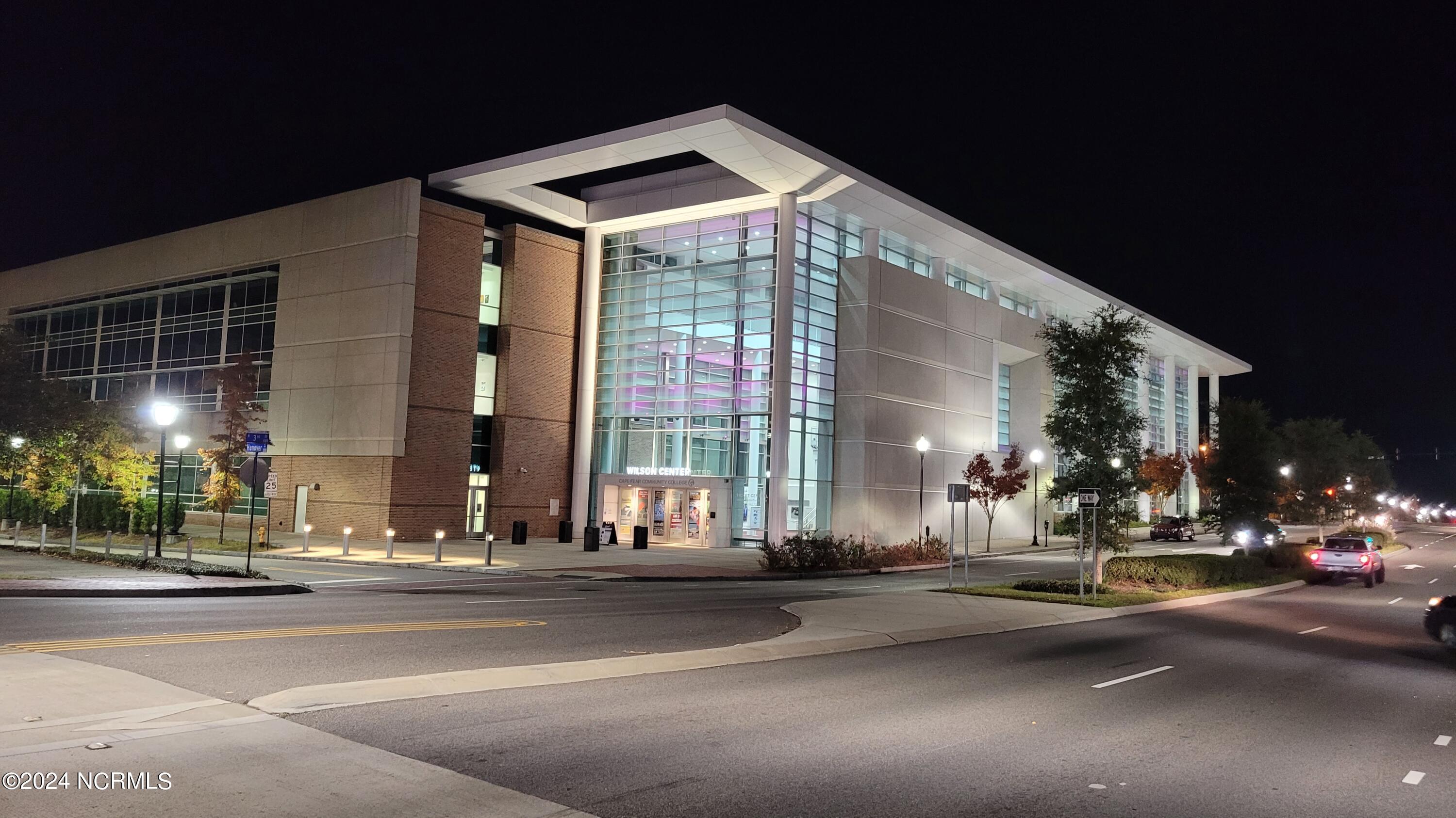 100512715 | Photo 25