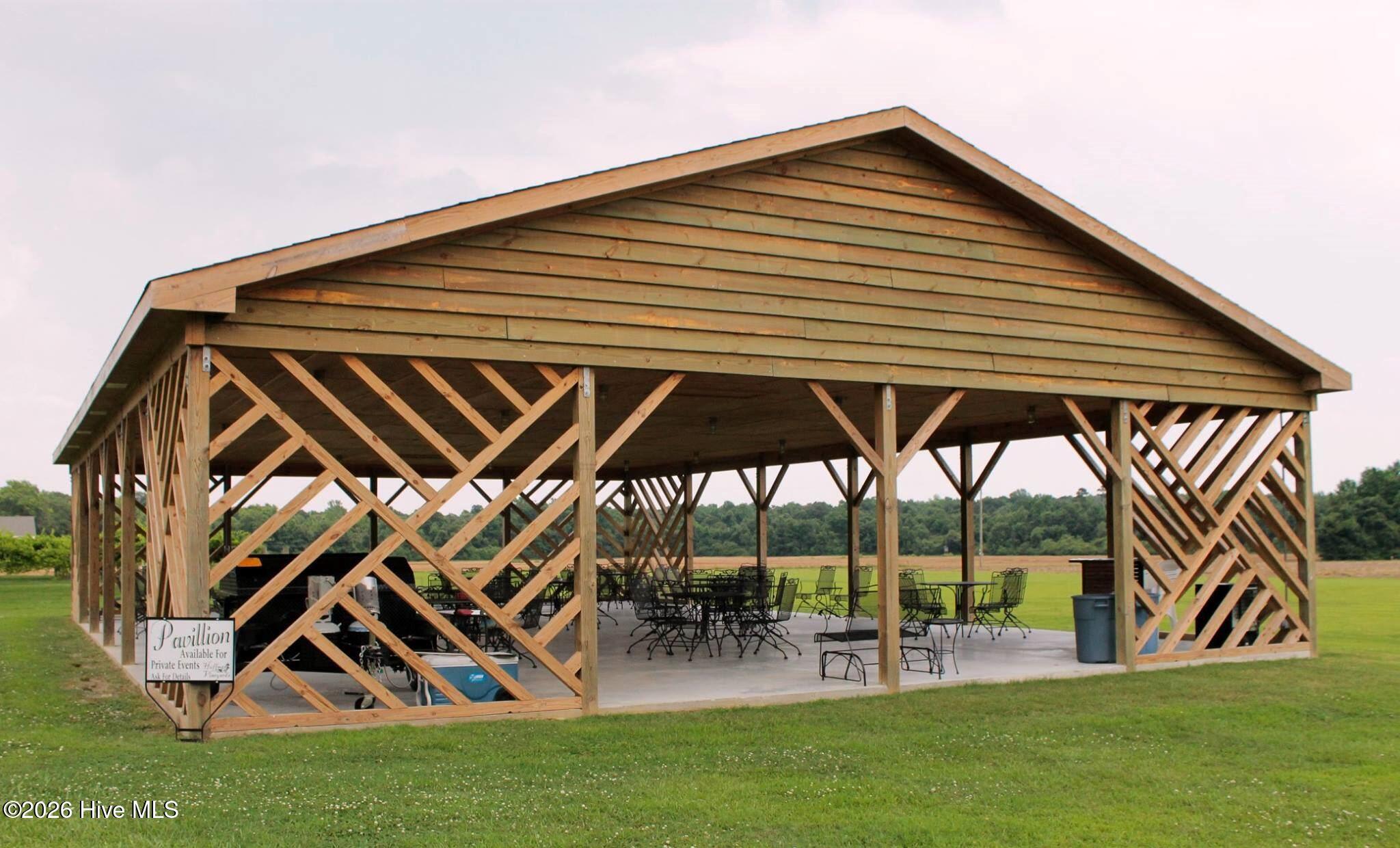 100547920 | Photo 27