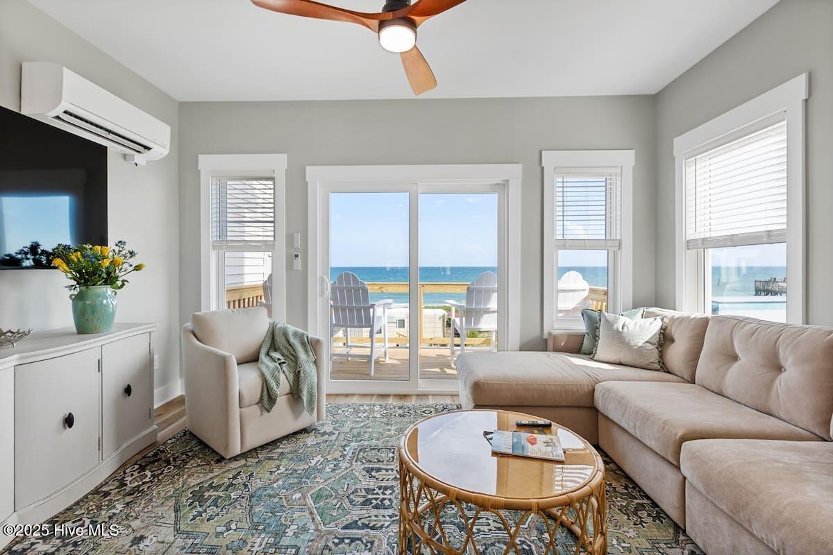 100543911 | Photo 17