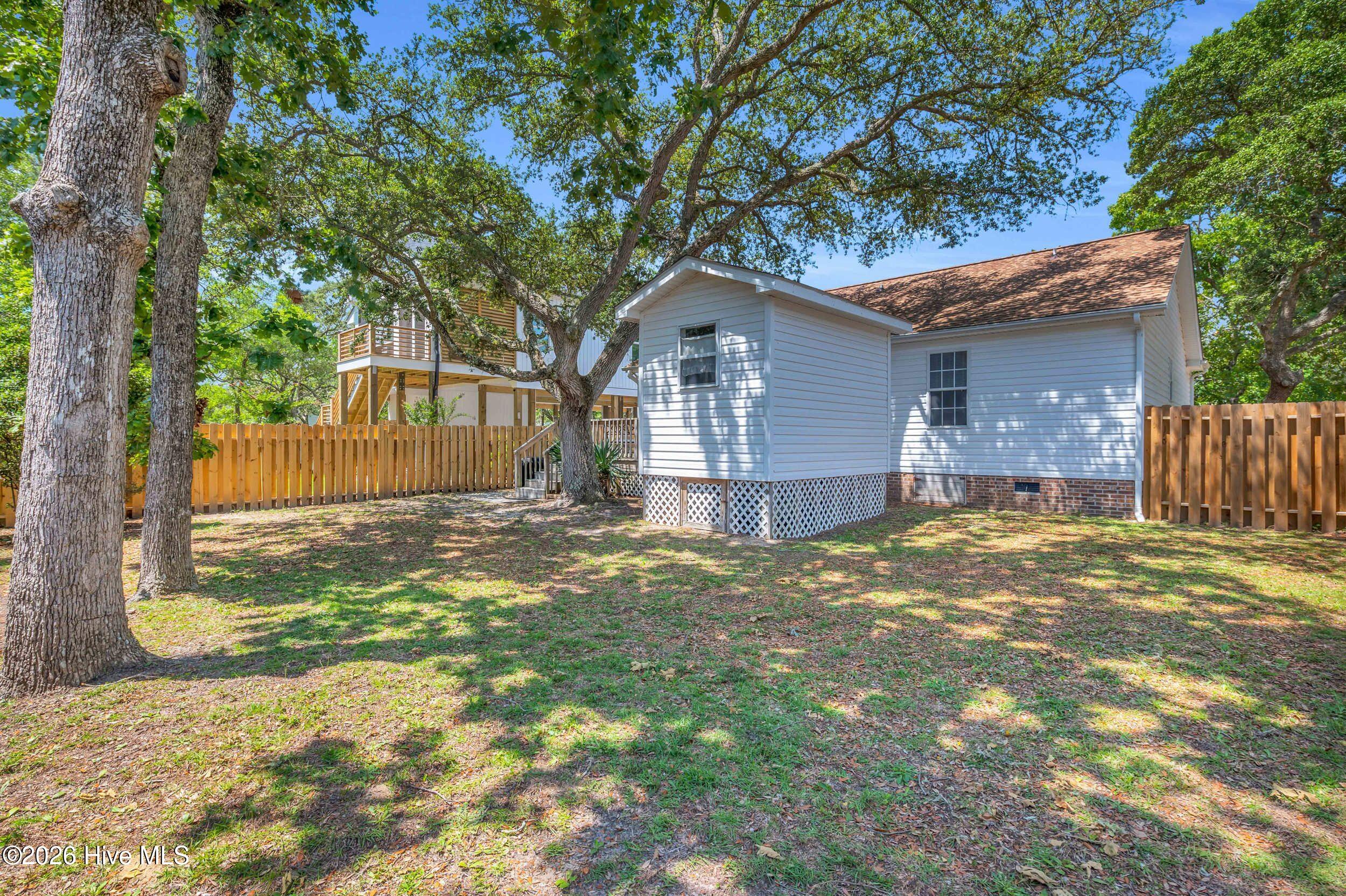 100565578 | Photo 32