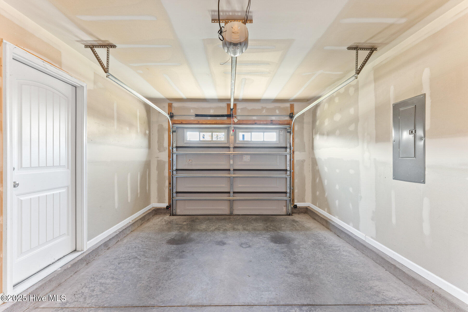 100538426 | Photo 30