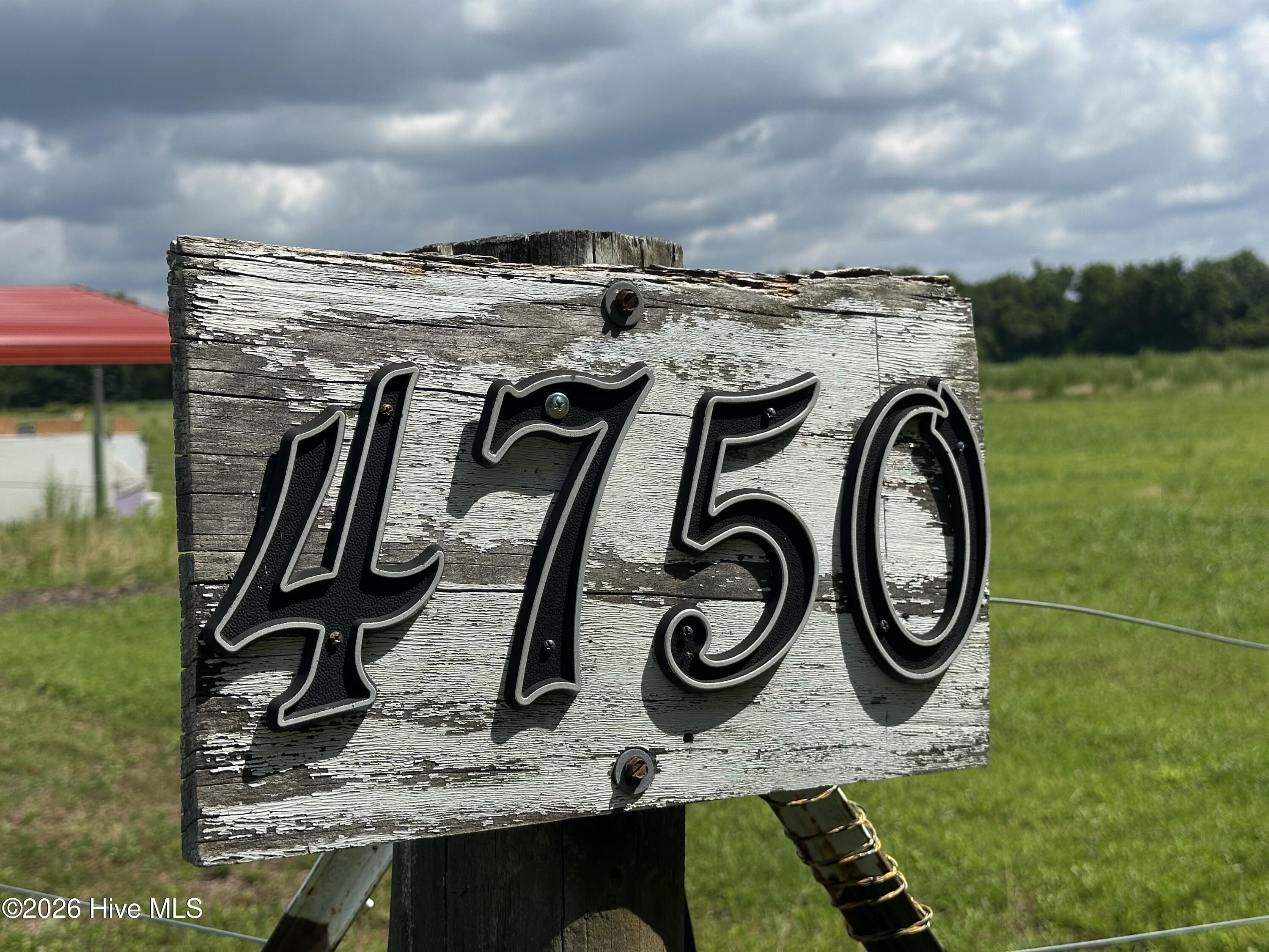 100584474