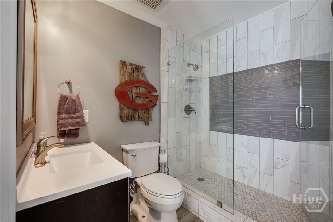 250 W Broad Street 801