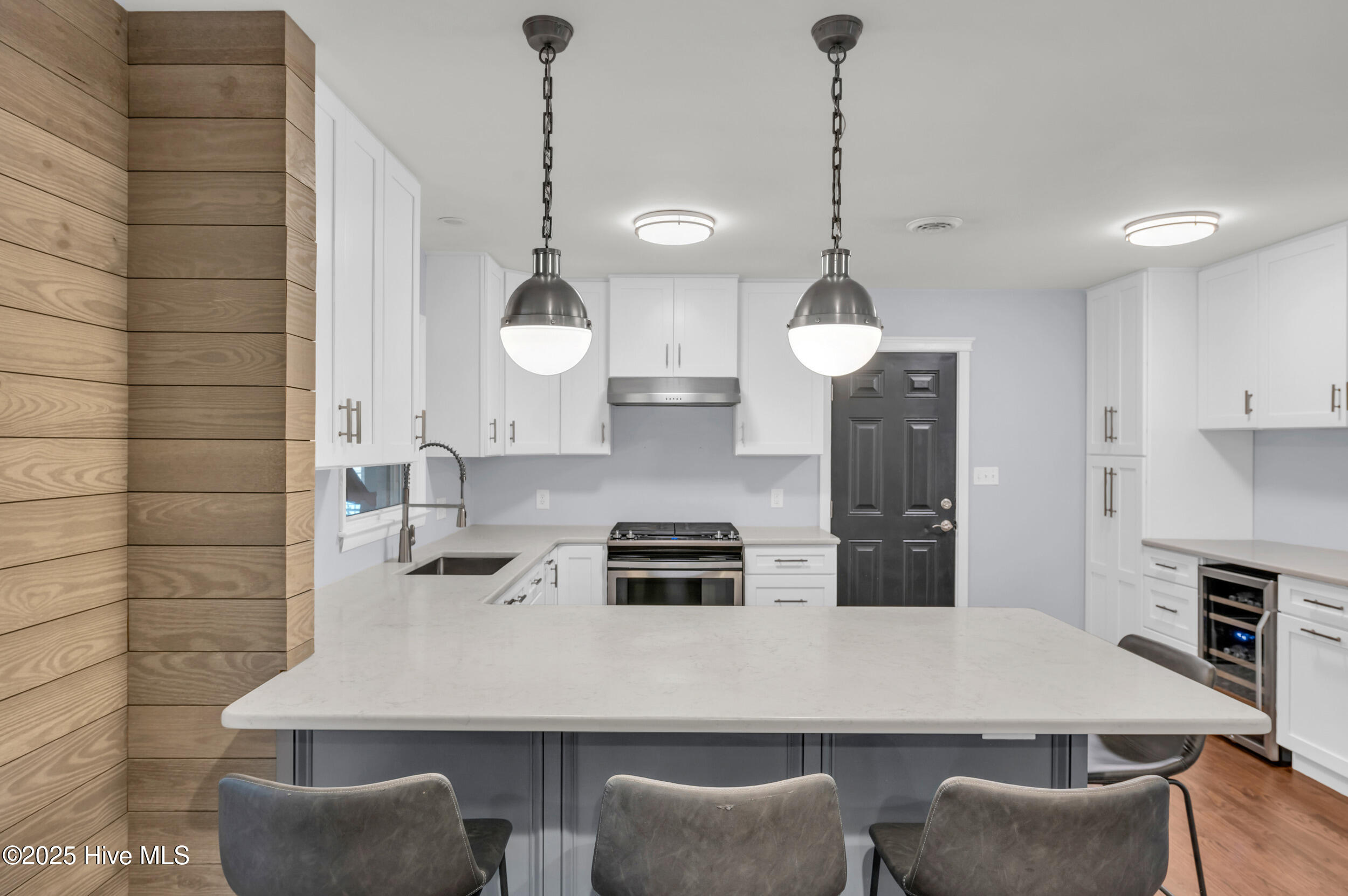 100538722 | Photo 10