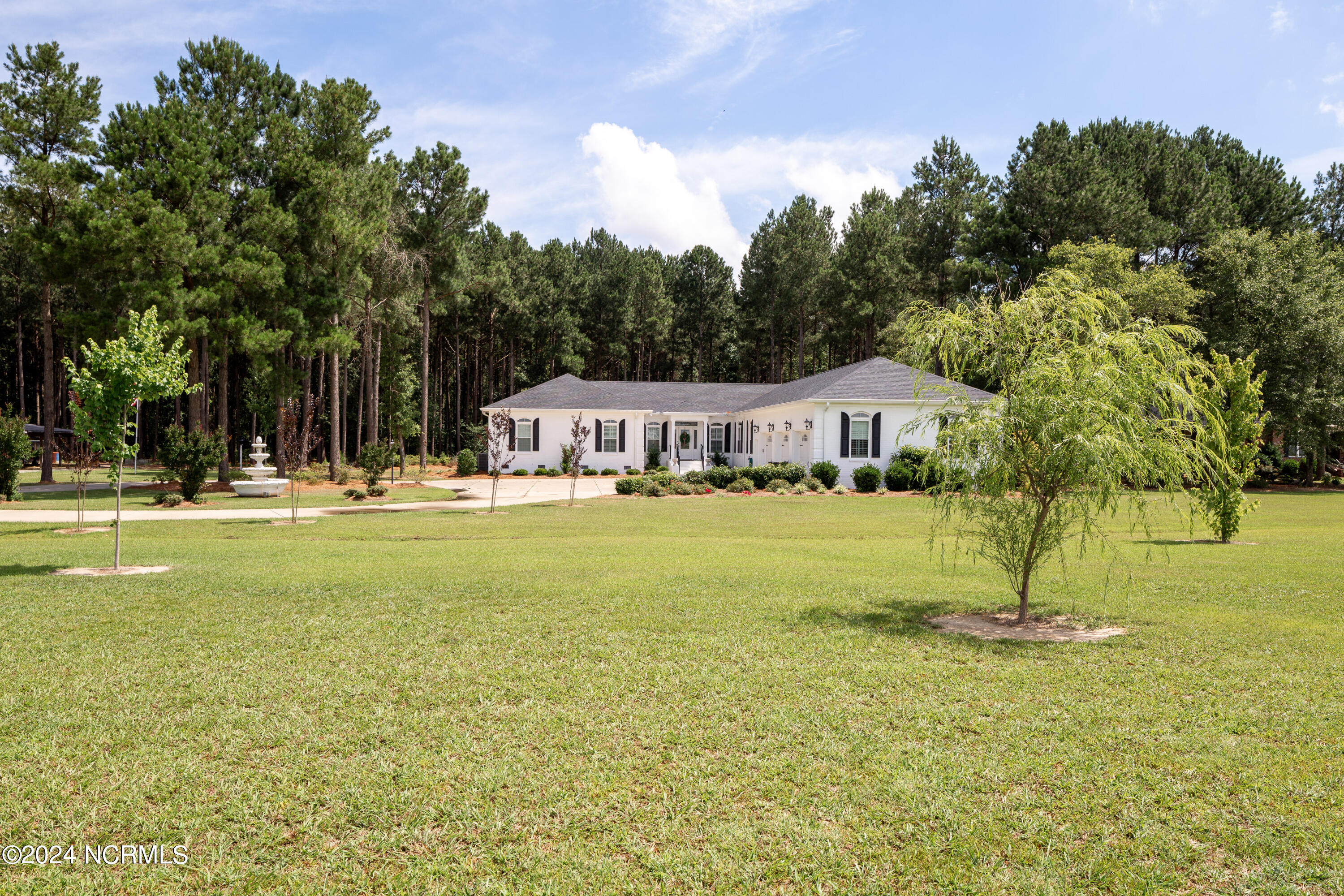 1408 Parker Memorial Road, Clinton, NC 28328 Listing Photo  1