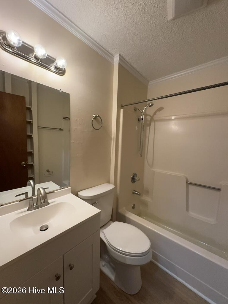 100566915 | Photo 10