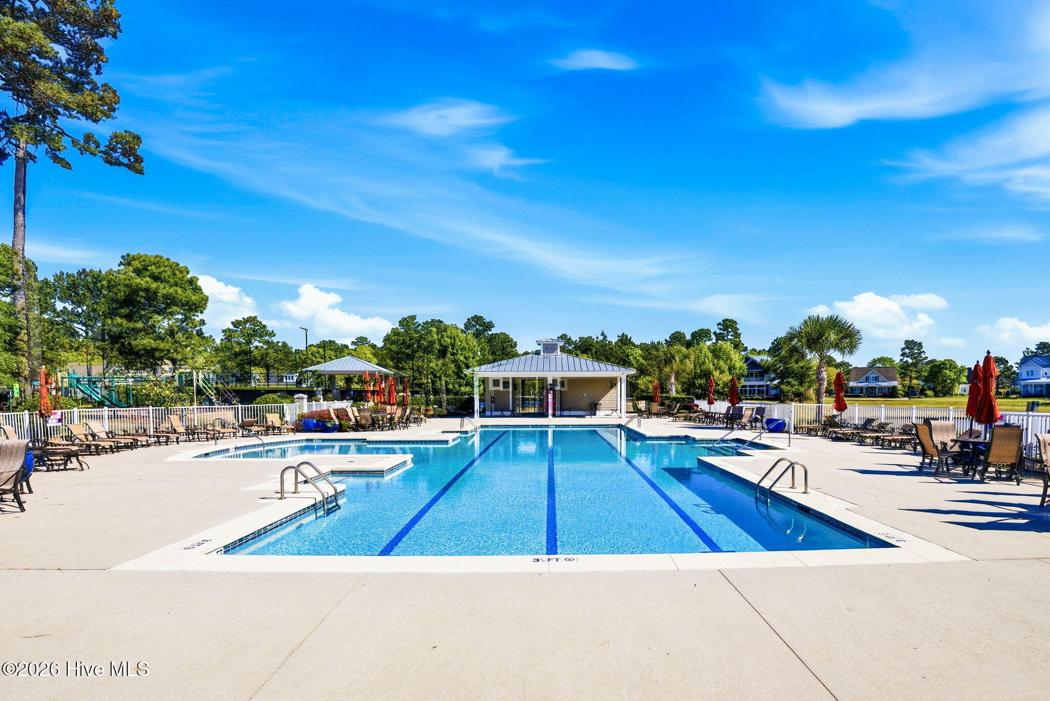 100566822 | Photo 66