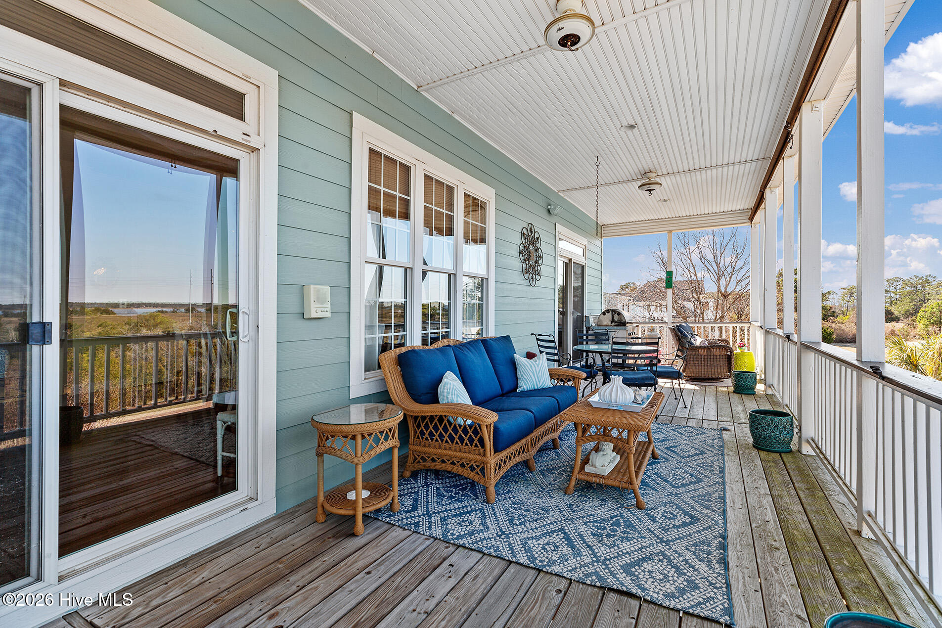 100554340 | Photo 18