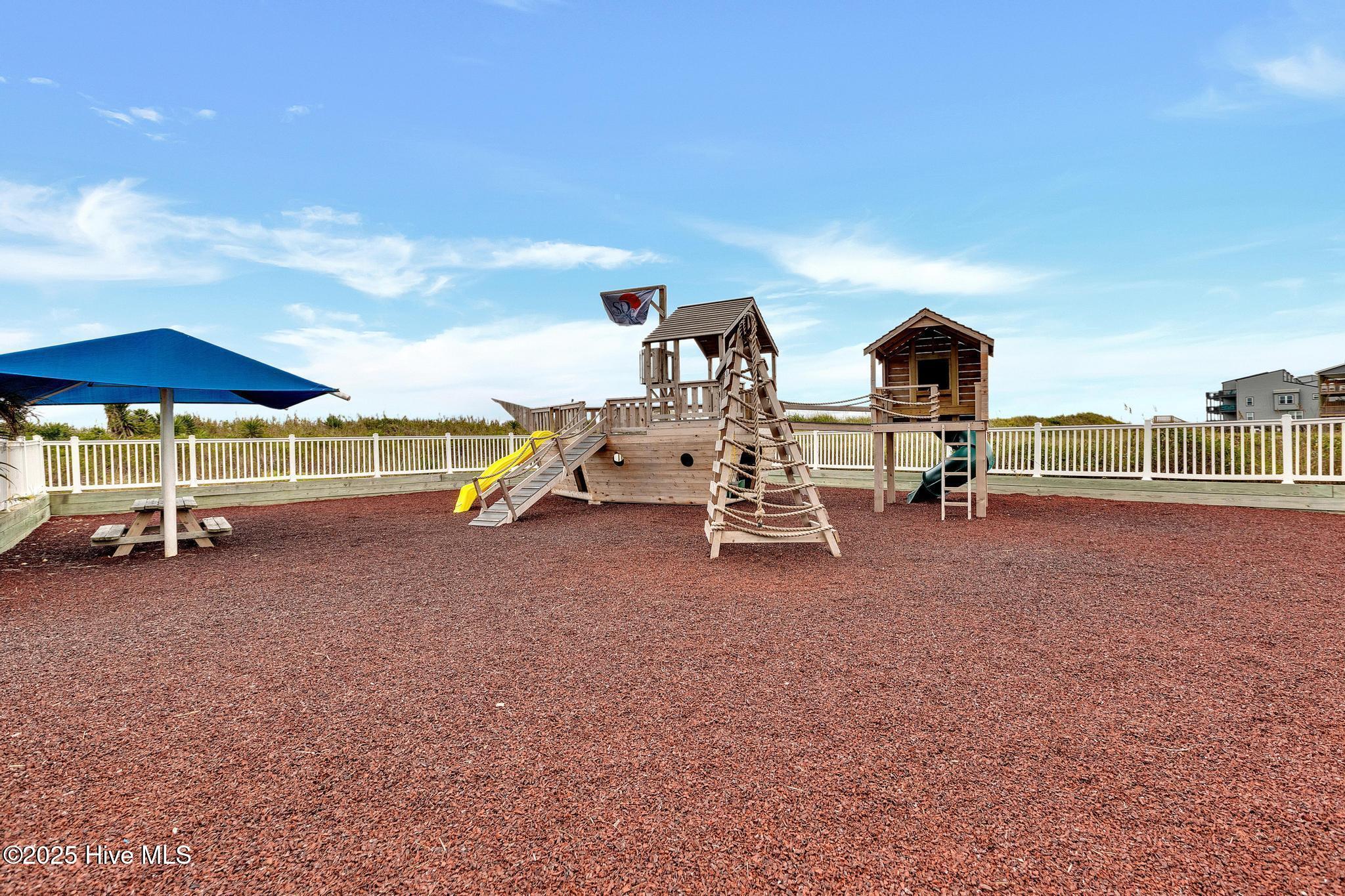 100515705 | Photo 54