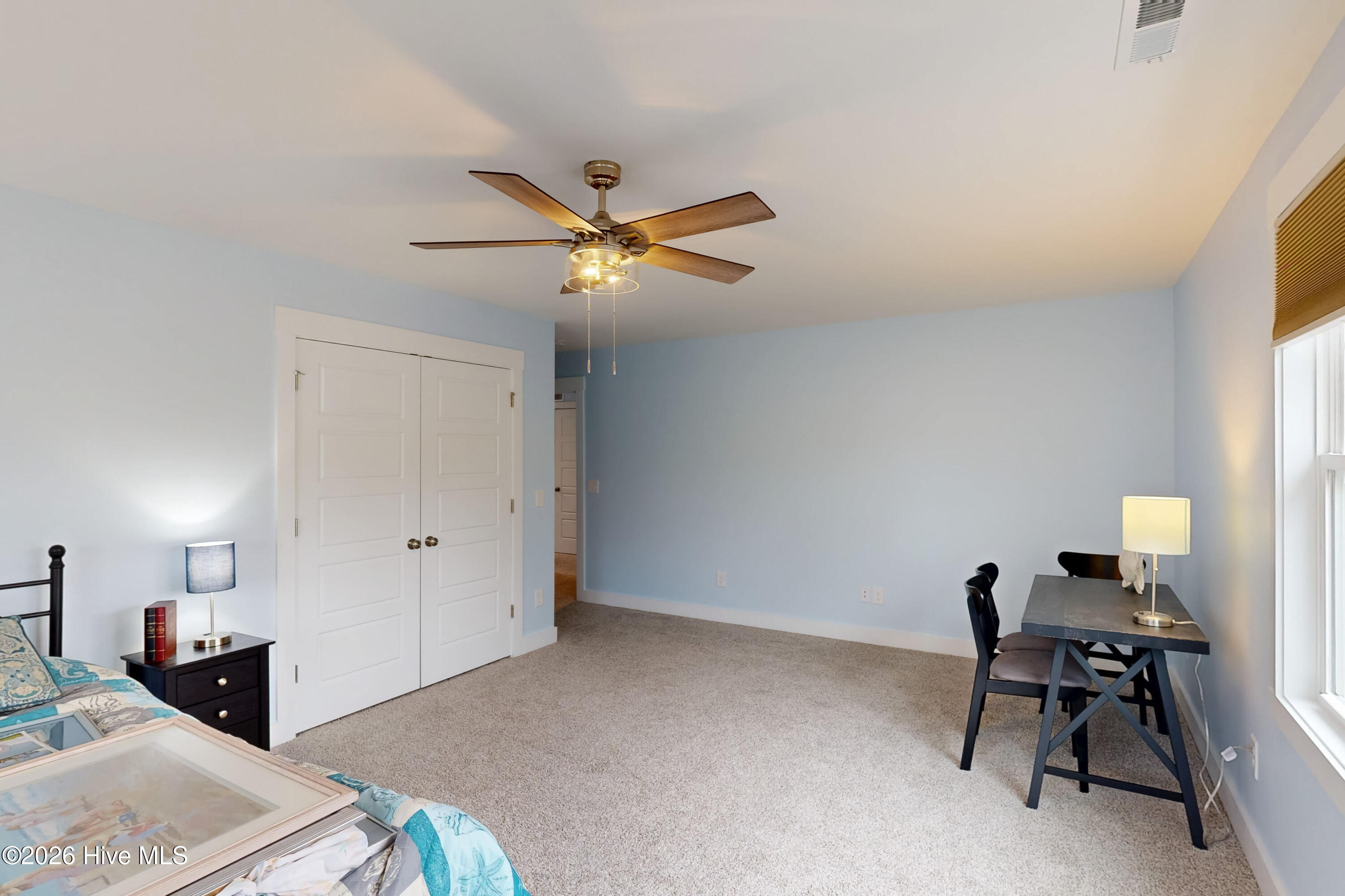 100557107 | Photo 42