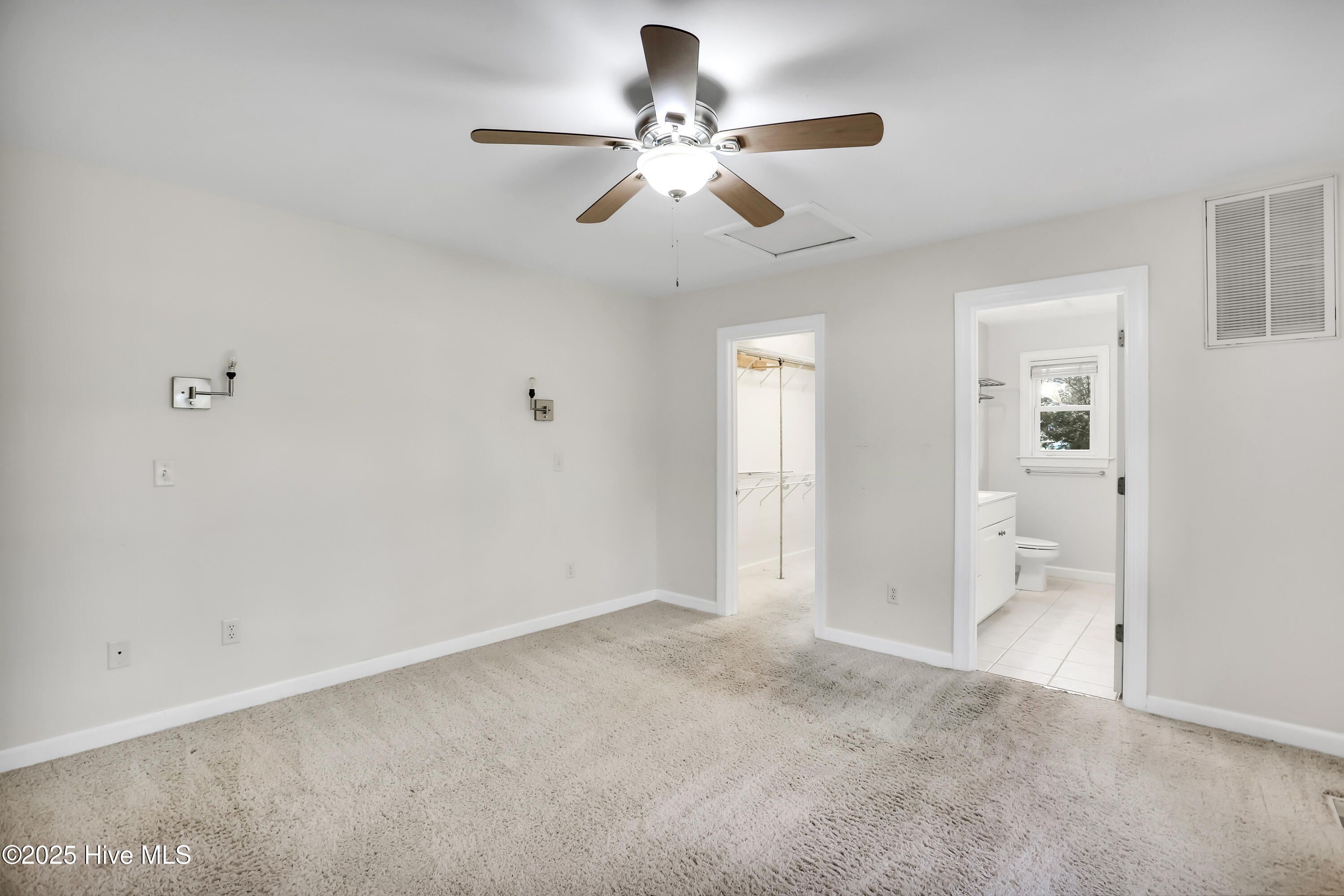 100543025 | Photo 23