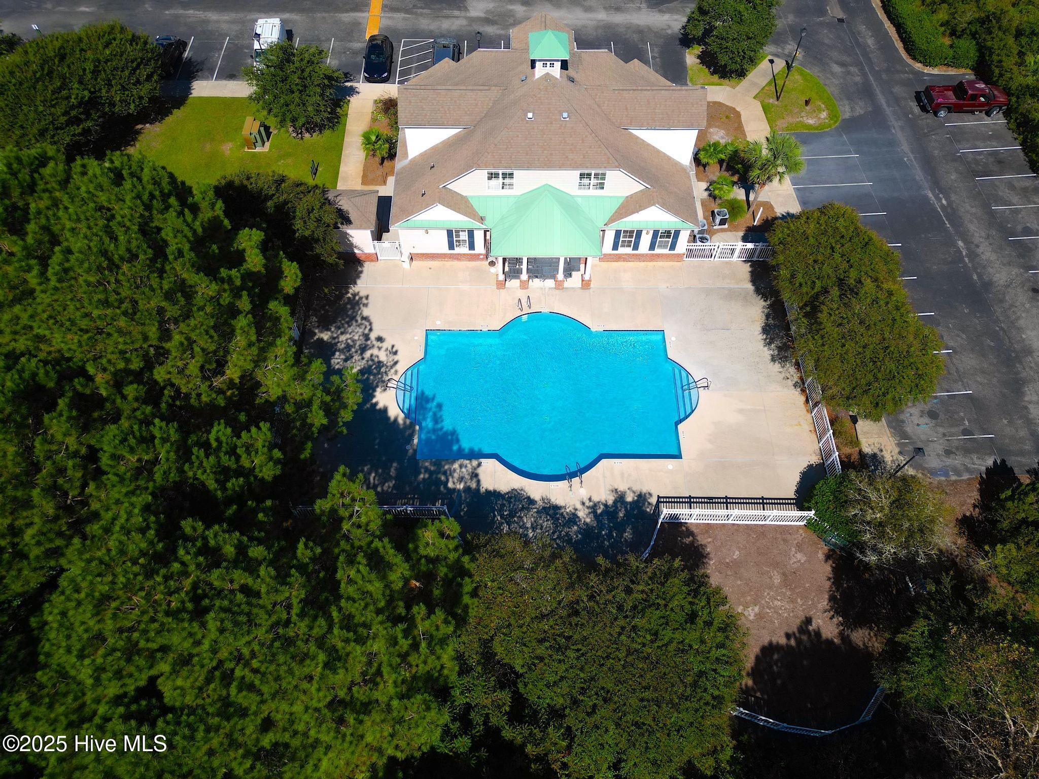 100534929 | Photo 59