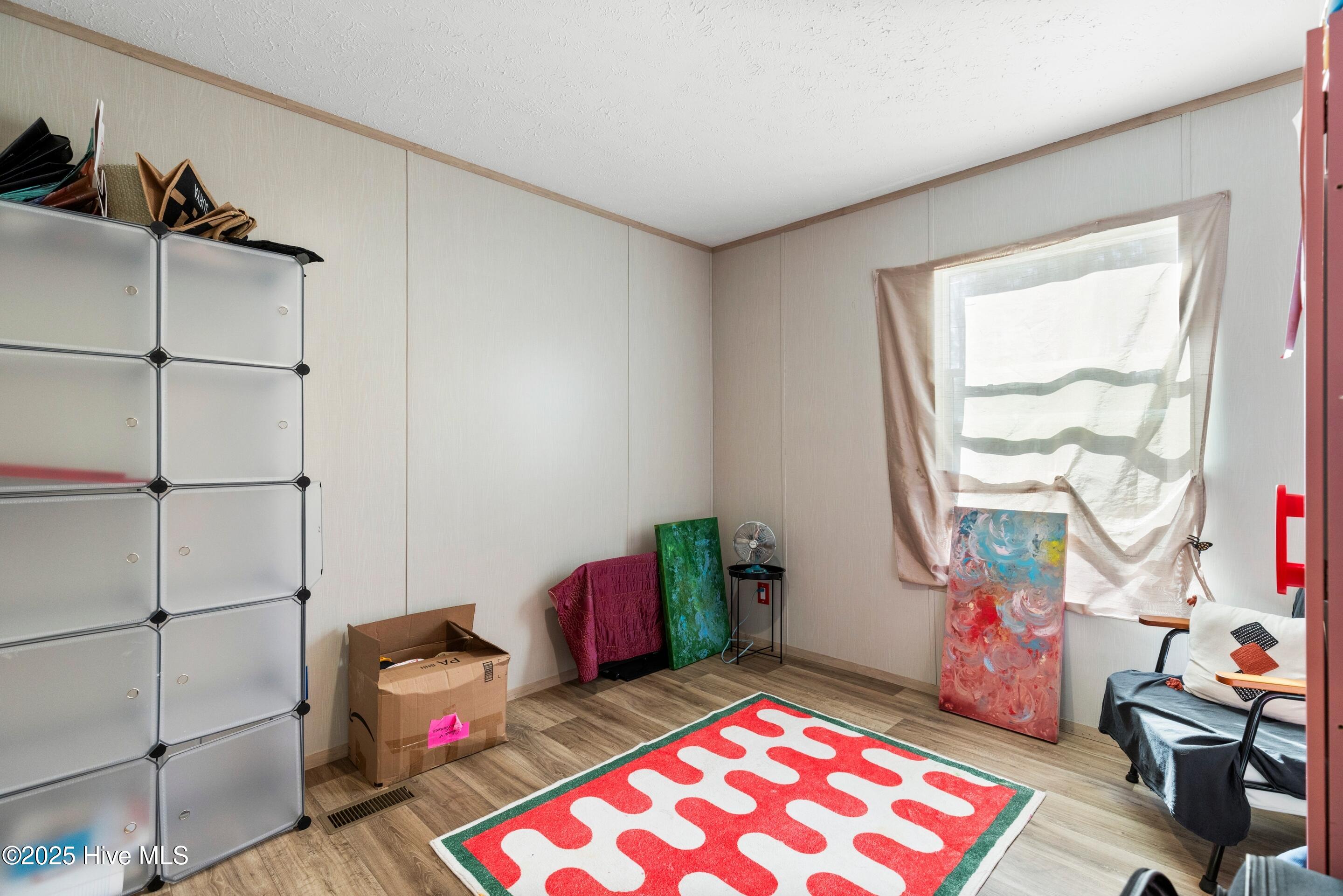 100542146 | Photo 26