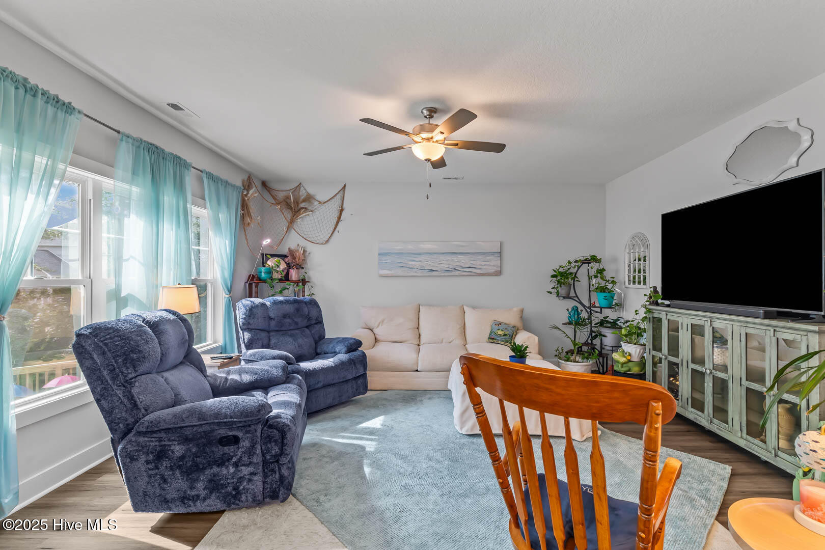 100544097 | Photo 27