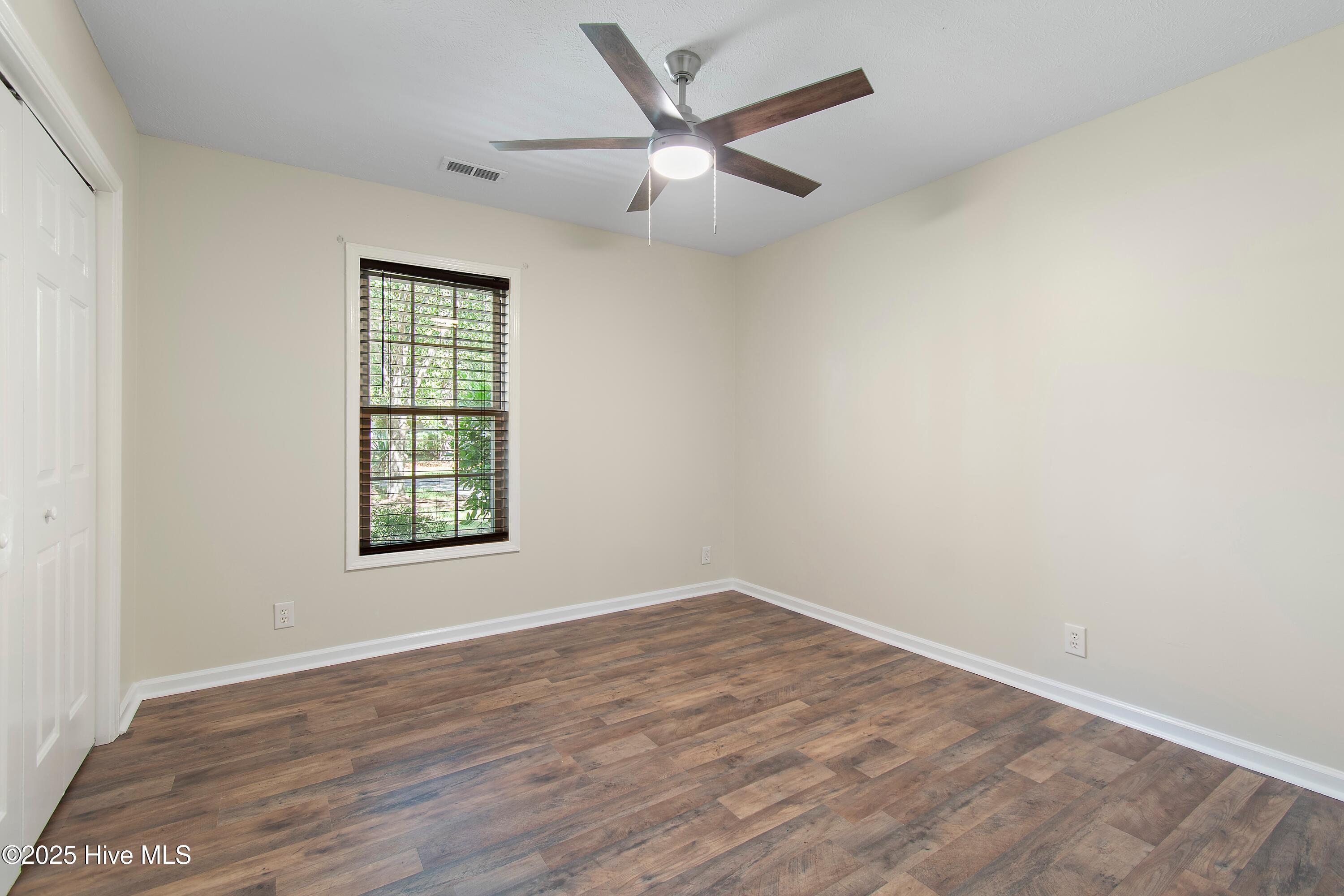 100515628 | Photo 31