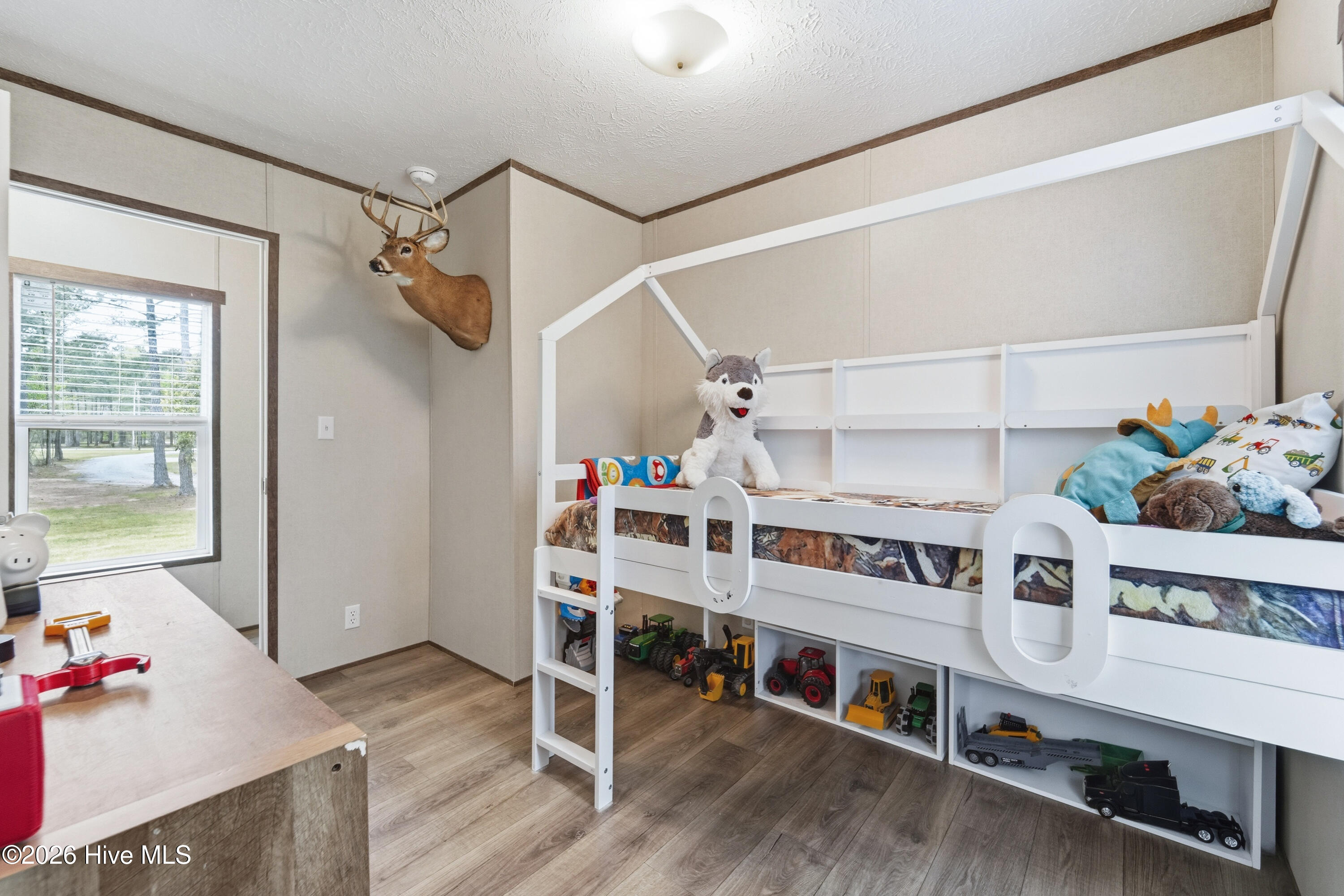 100566814 | Photo 48