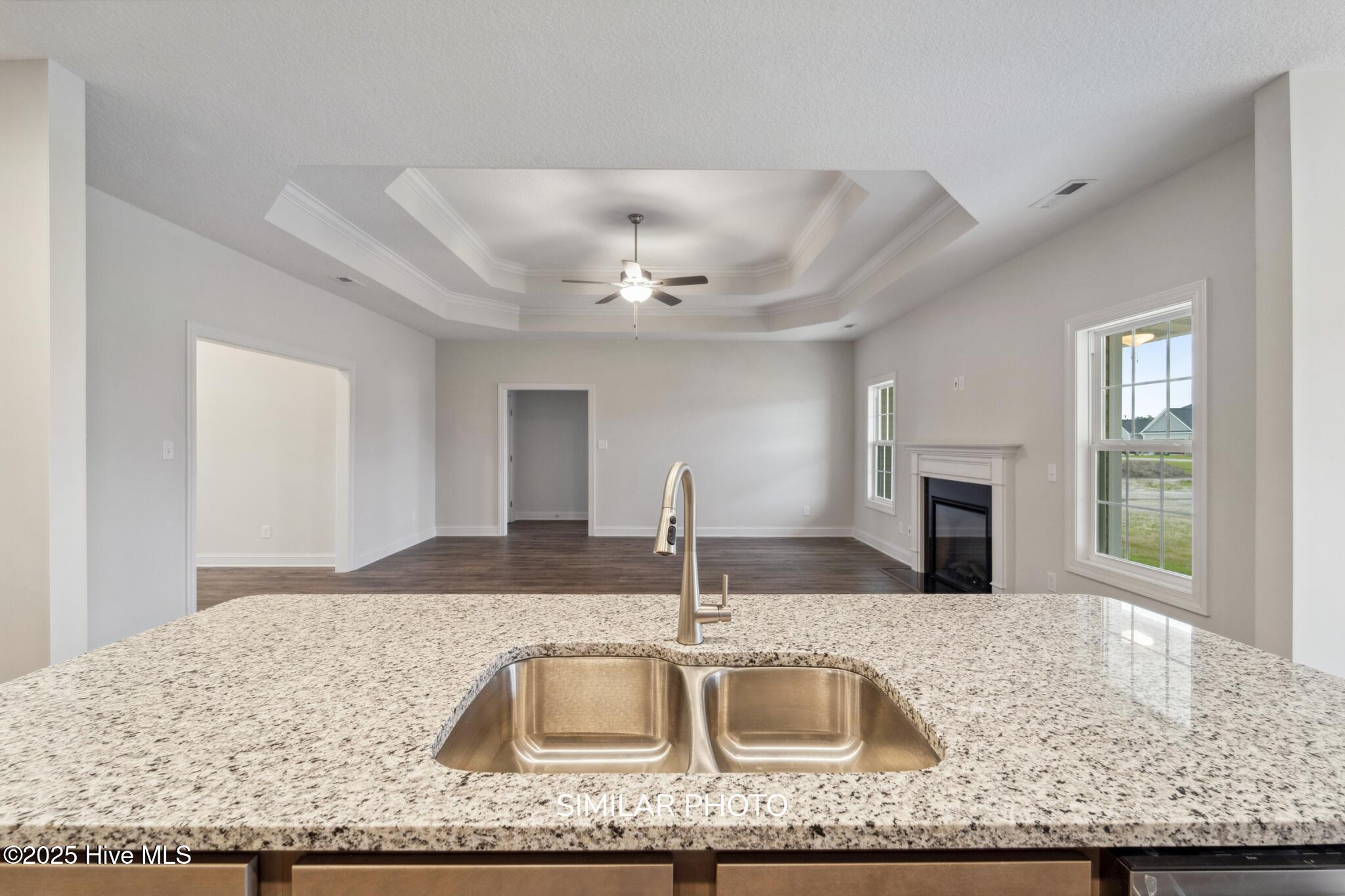 100519948 | Photo 21