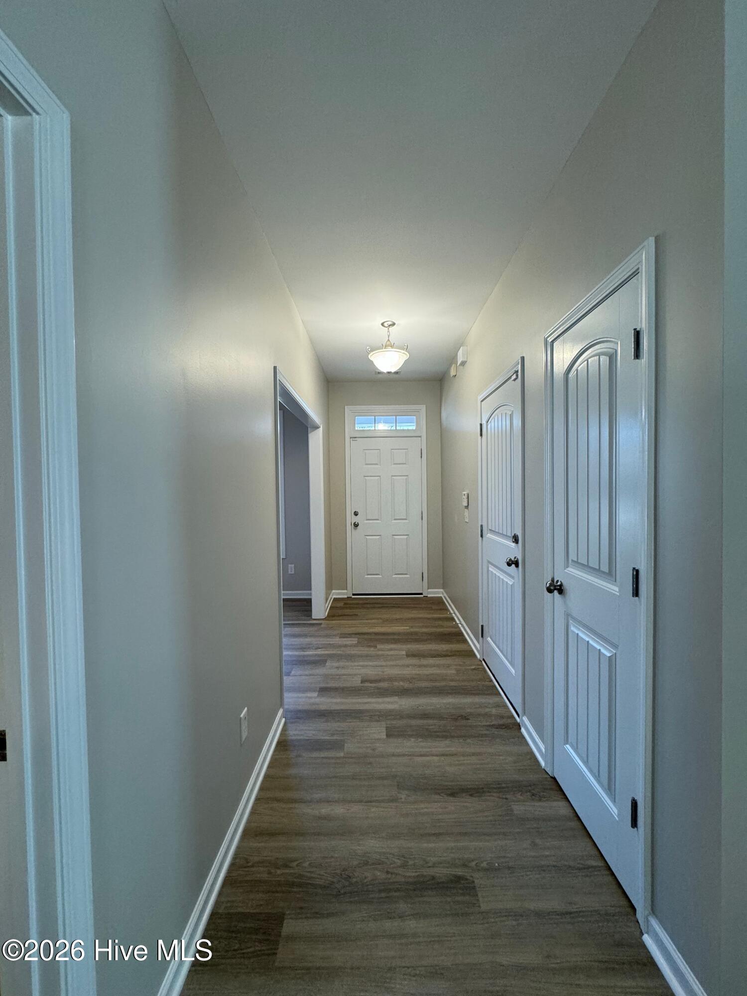 100549154 | Photo 14