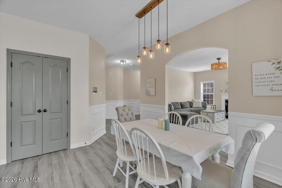 100558956 | Photo 28