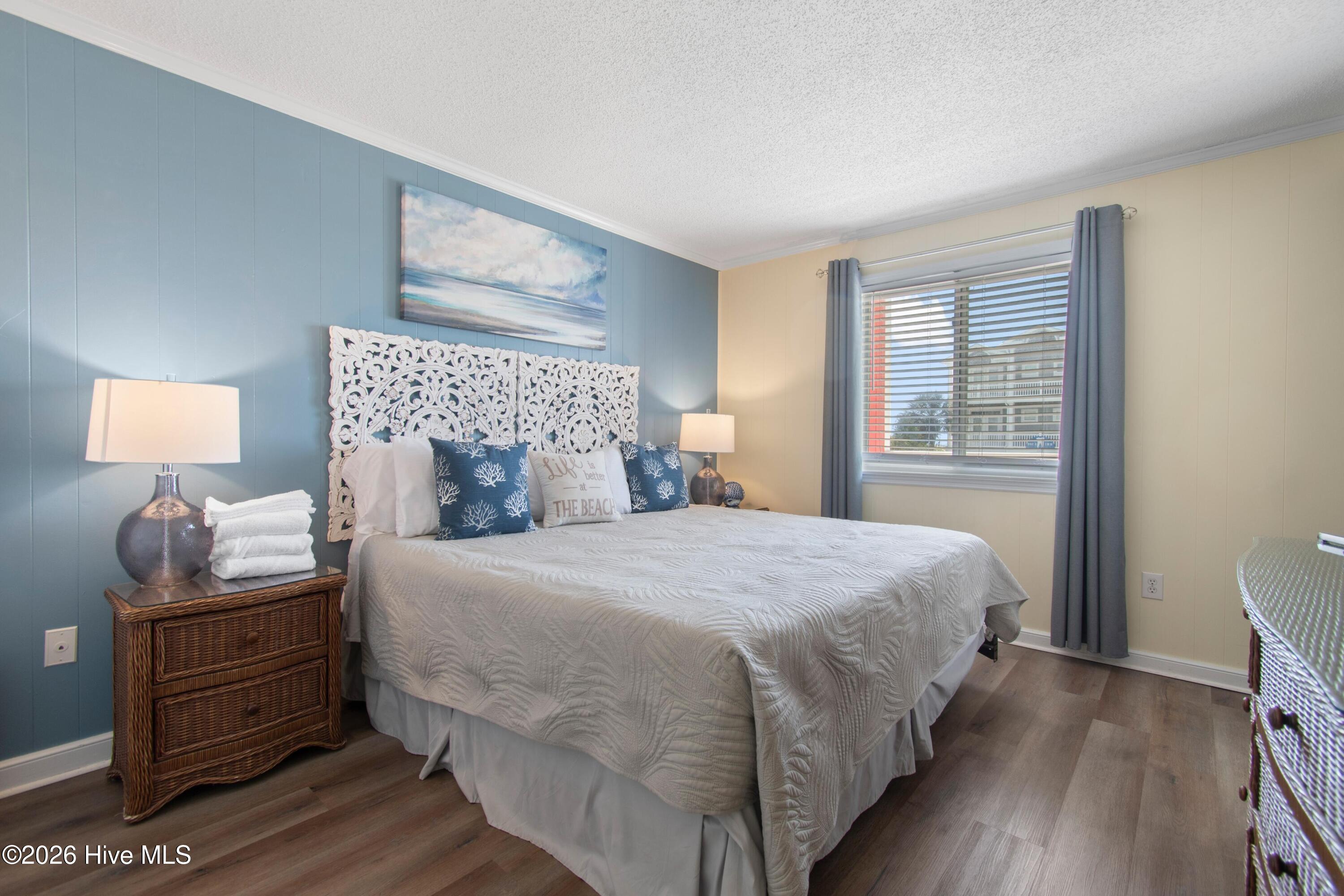 100560064 | Photo 10