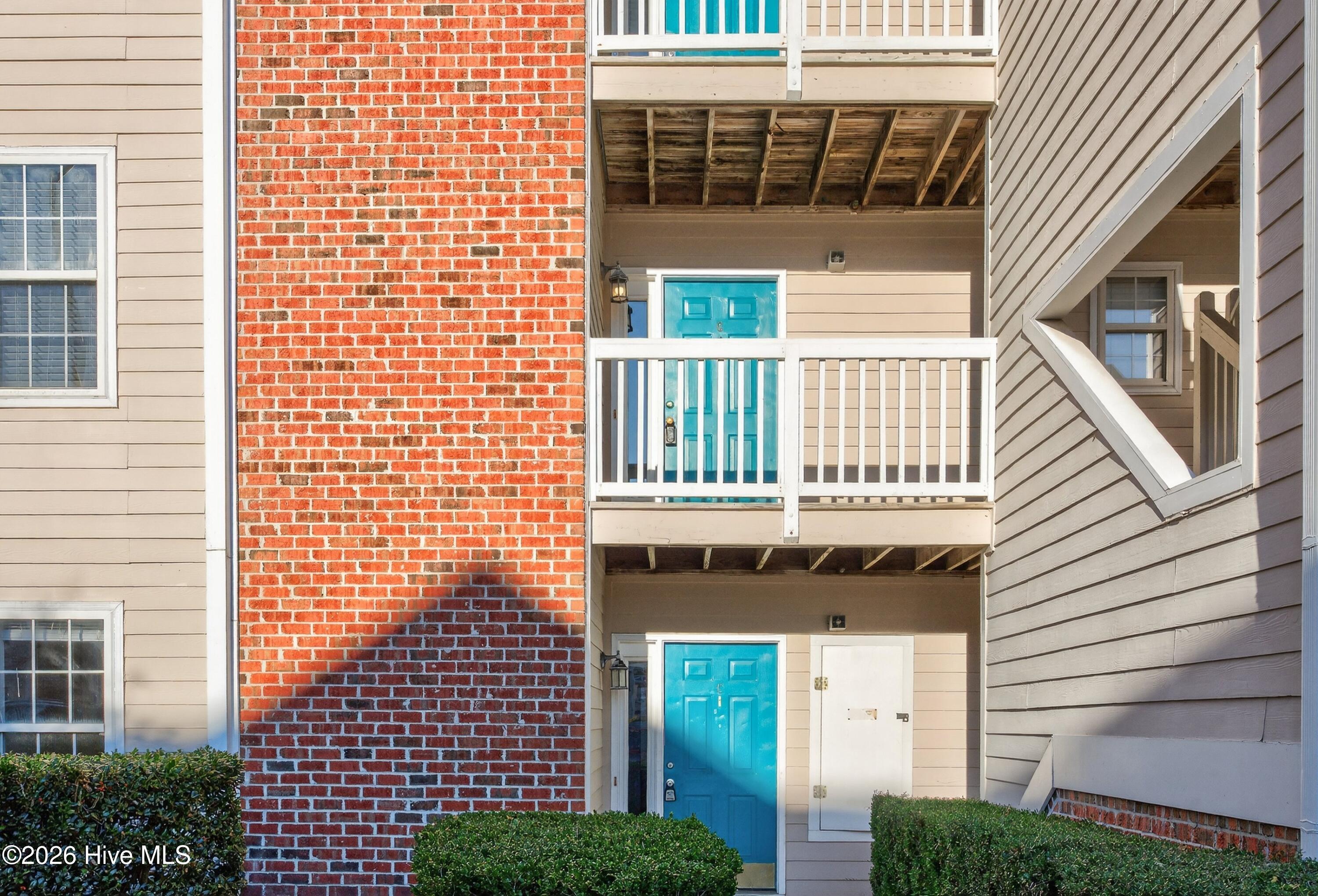 100556738 | Photo 26