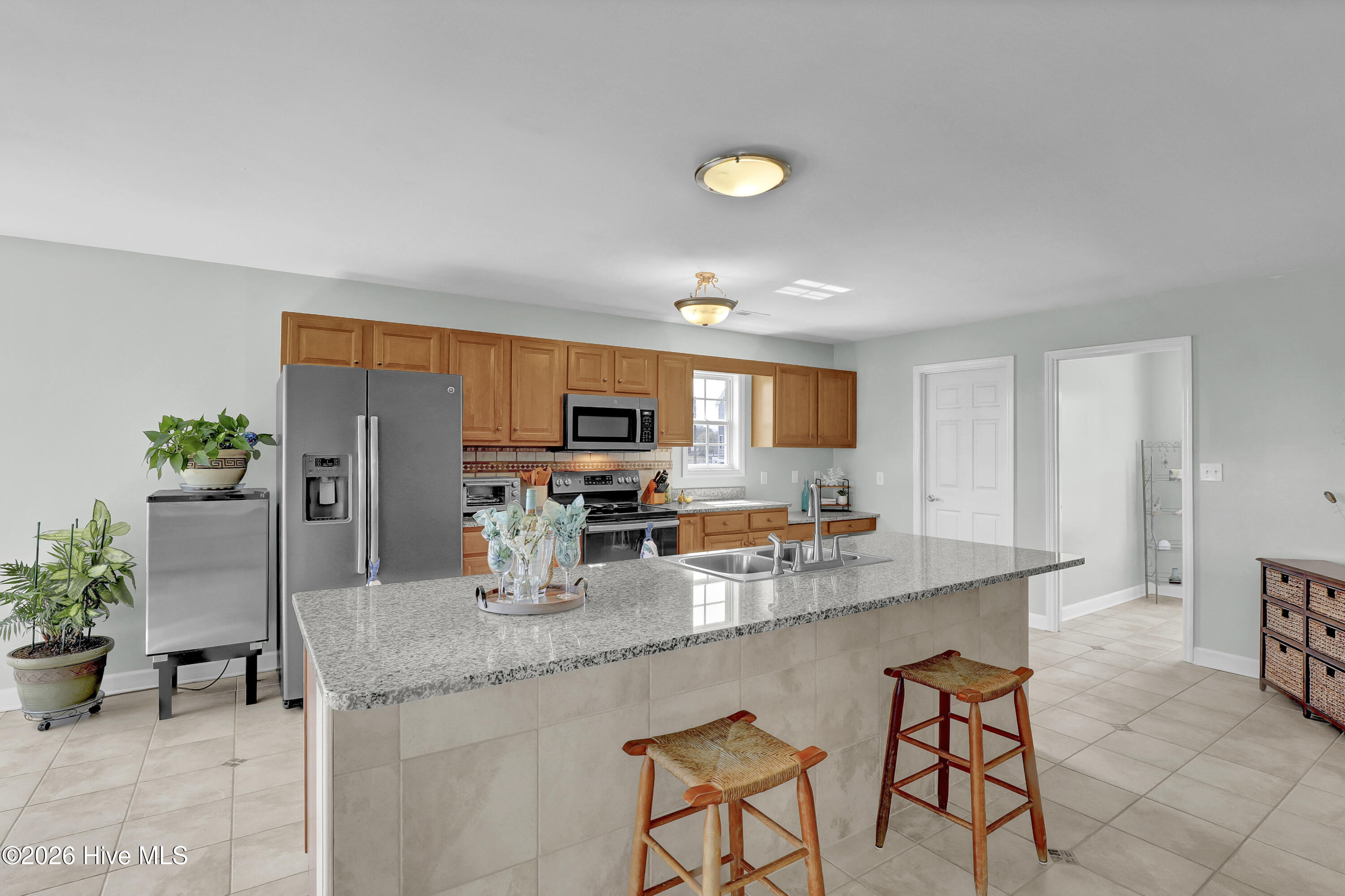 100561433 | Photo 10