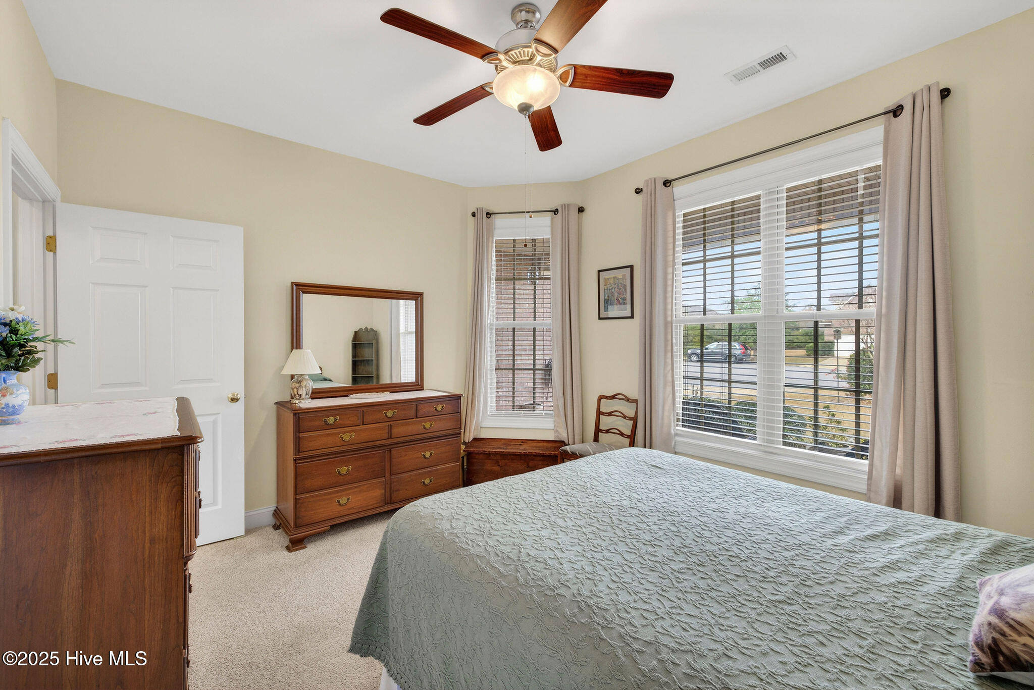 100544453 | Photo 22