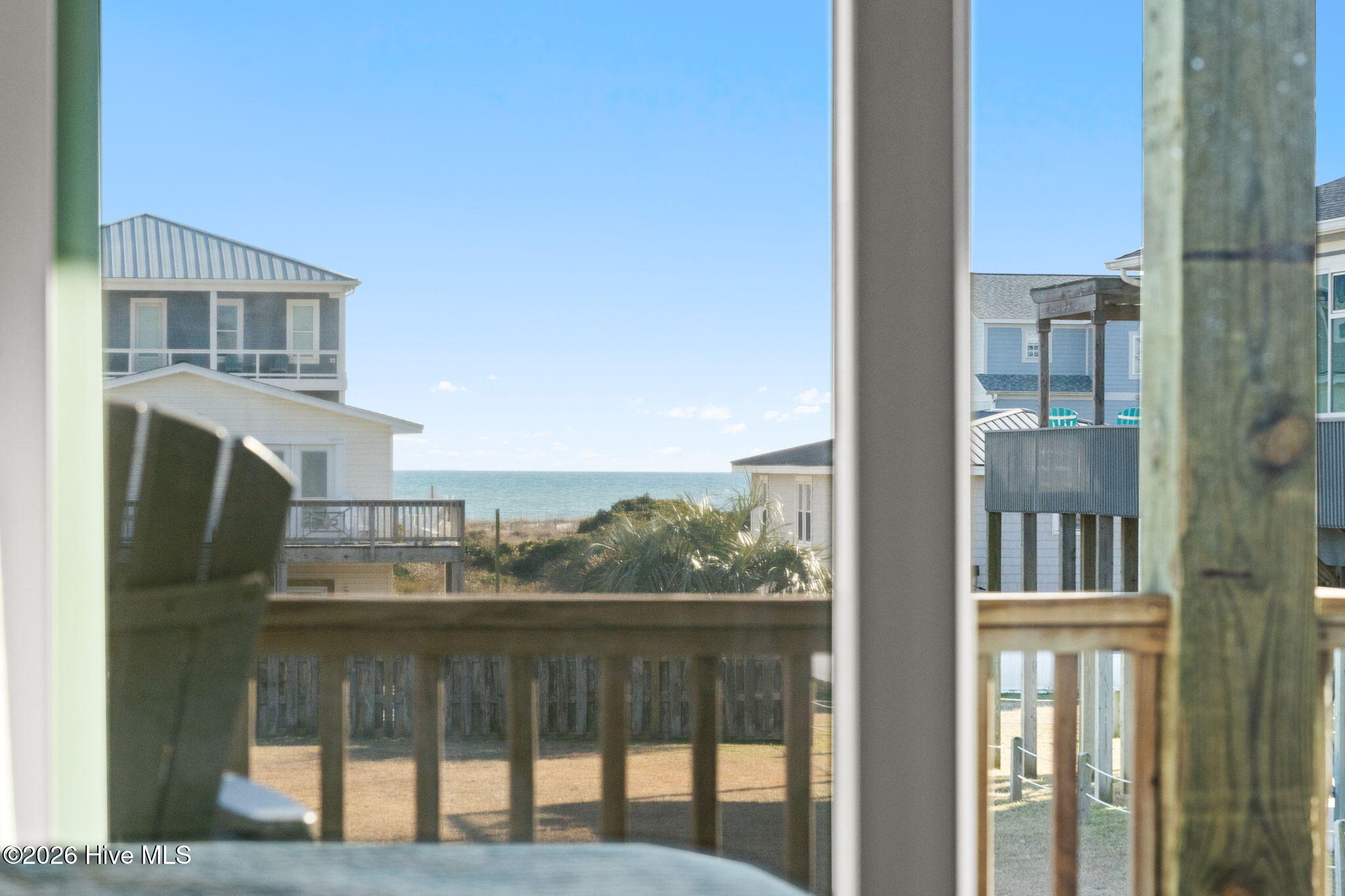 100553073 | Photo 33