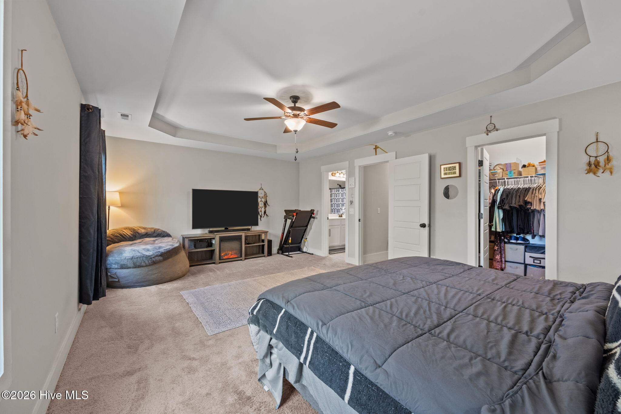 100564806 | Photo 15