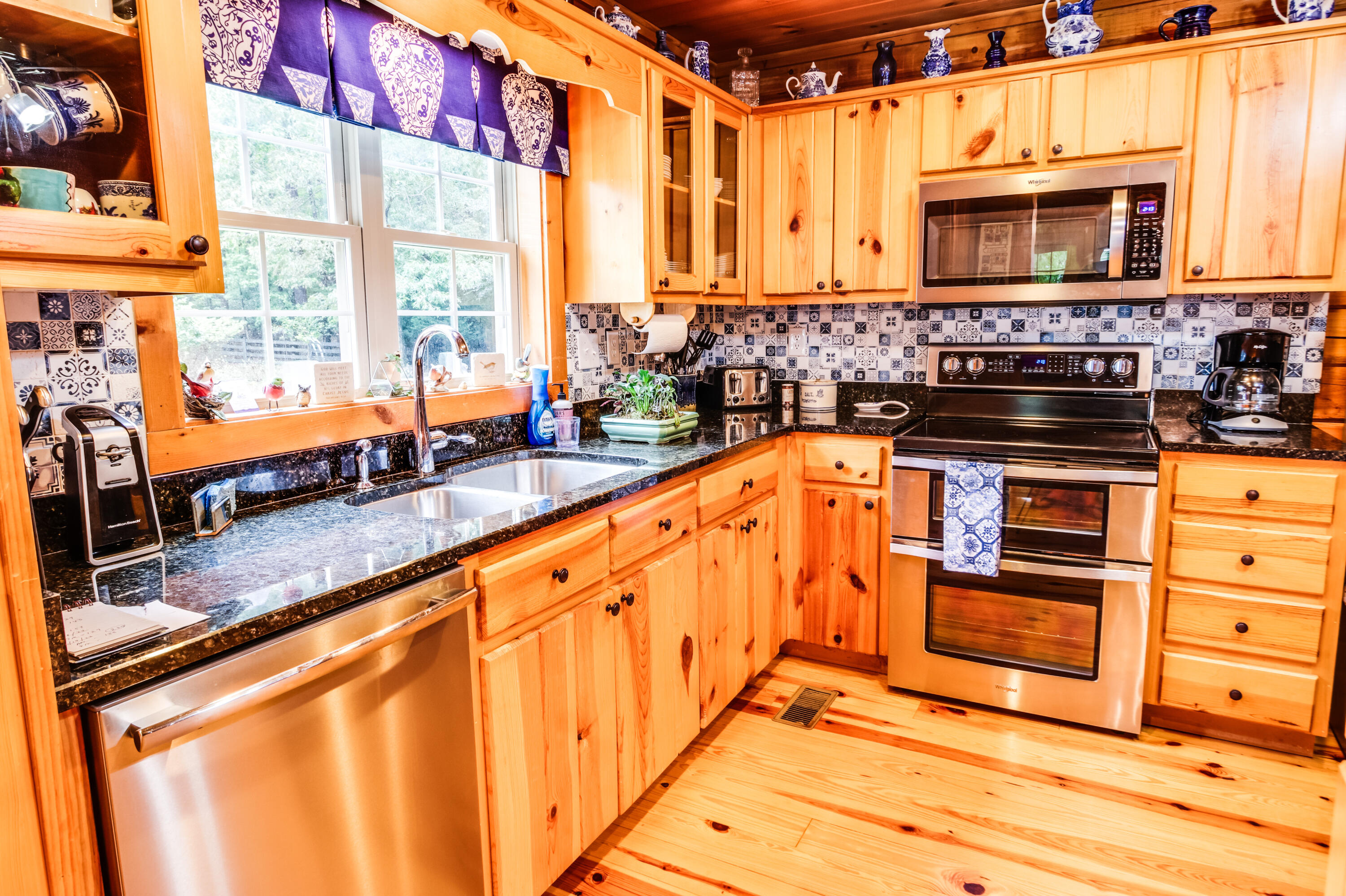 2265 Indian Rd-35