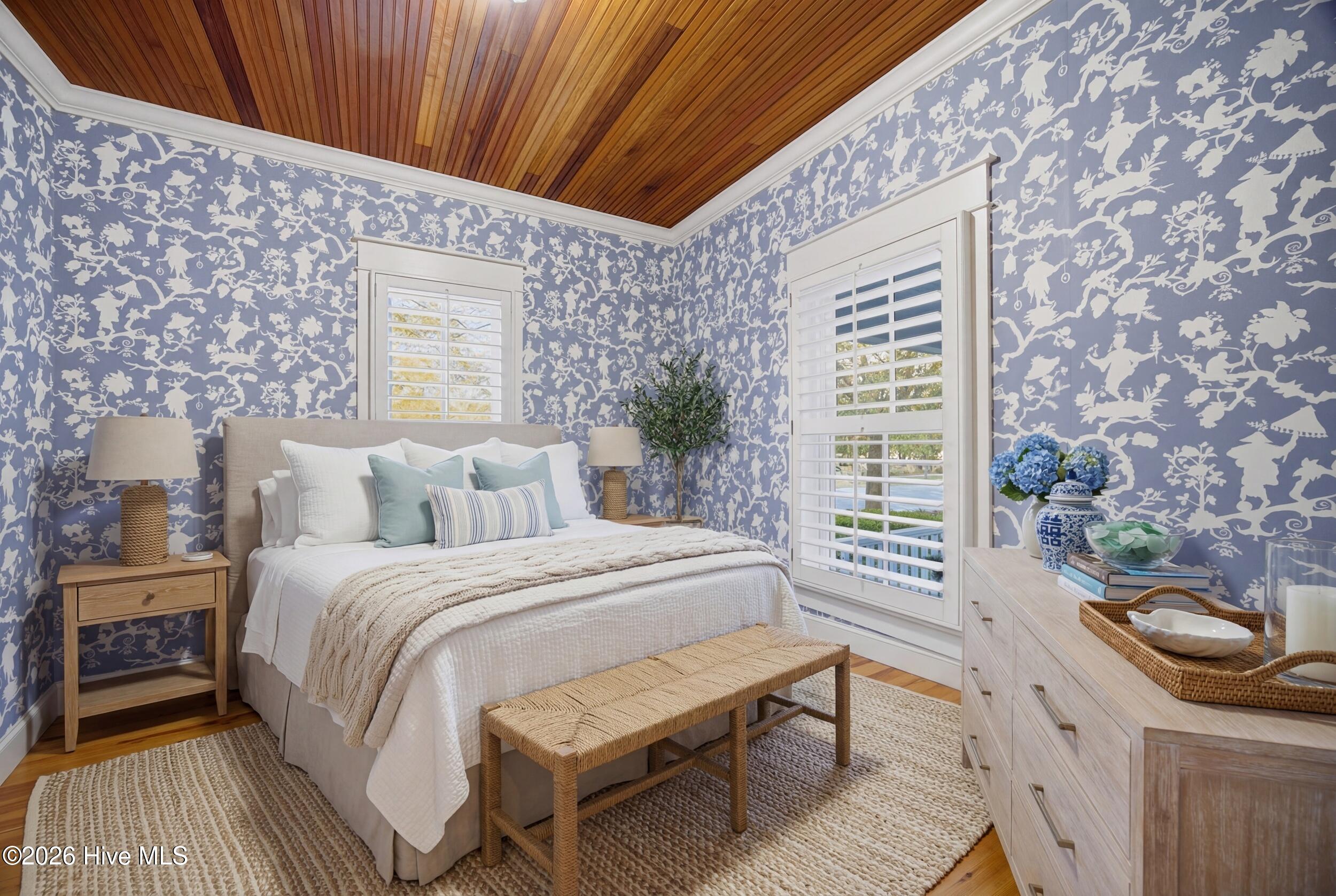 100566122 | Photo 13