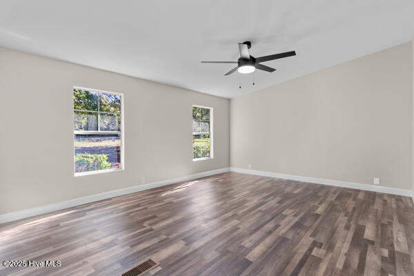 100535118 | Photo 13