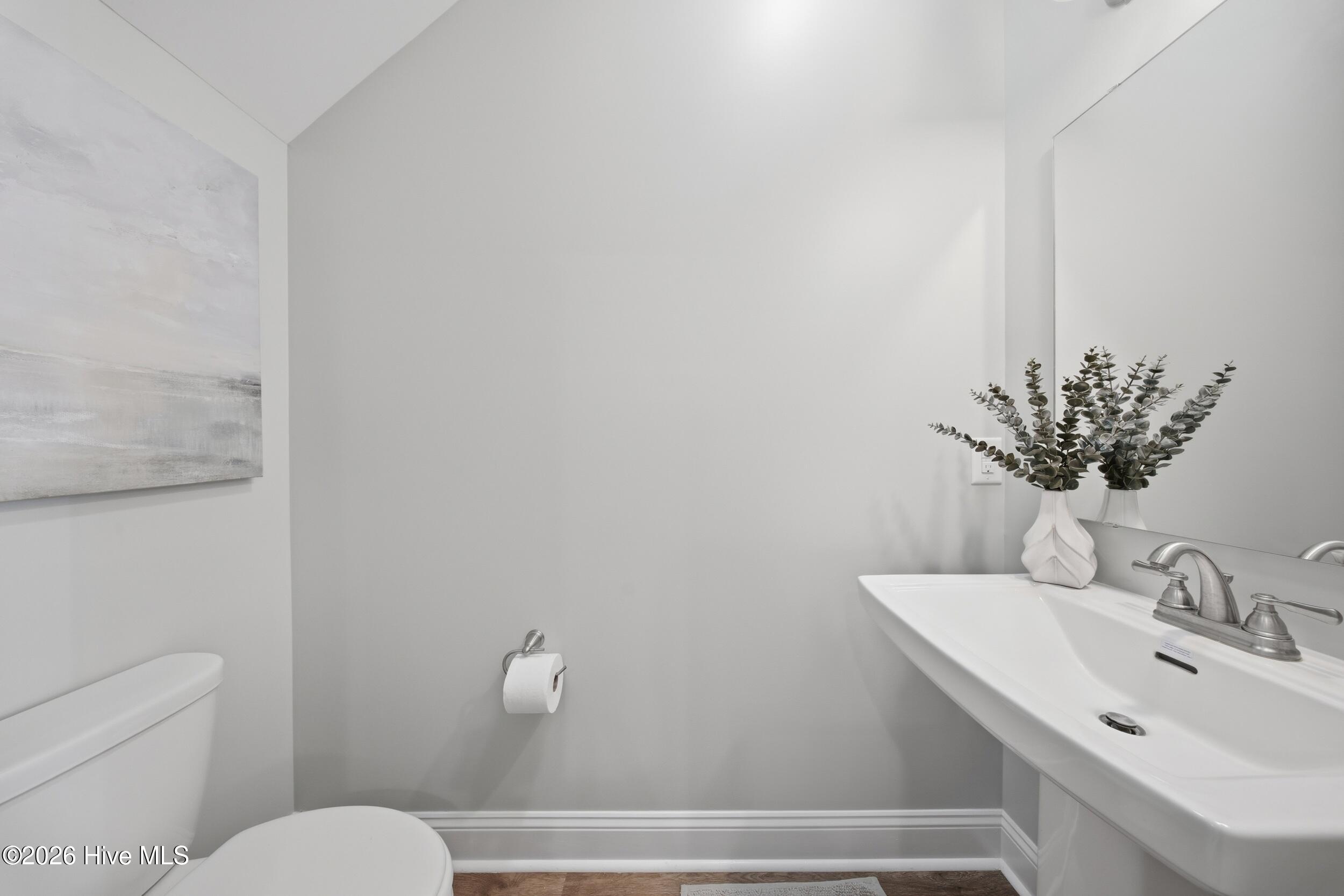 100566235 | Photo 21