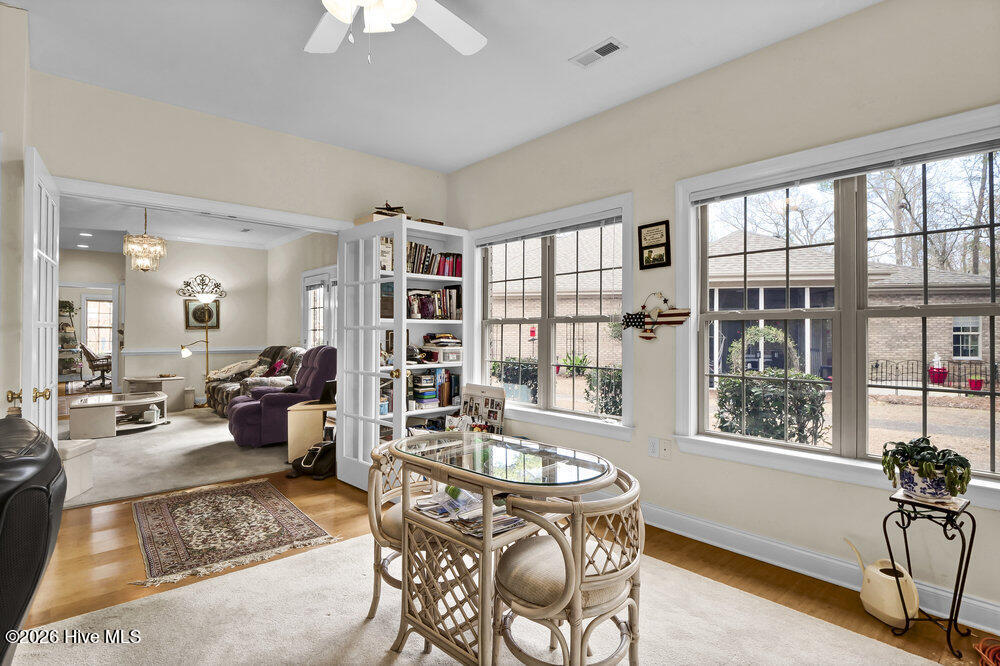 100549996 | Photo 14