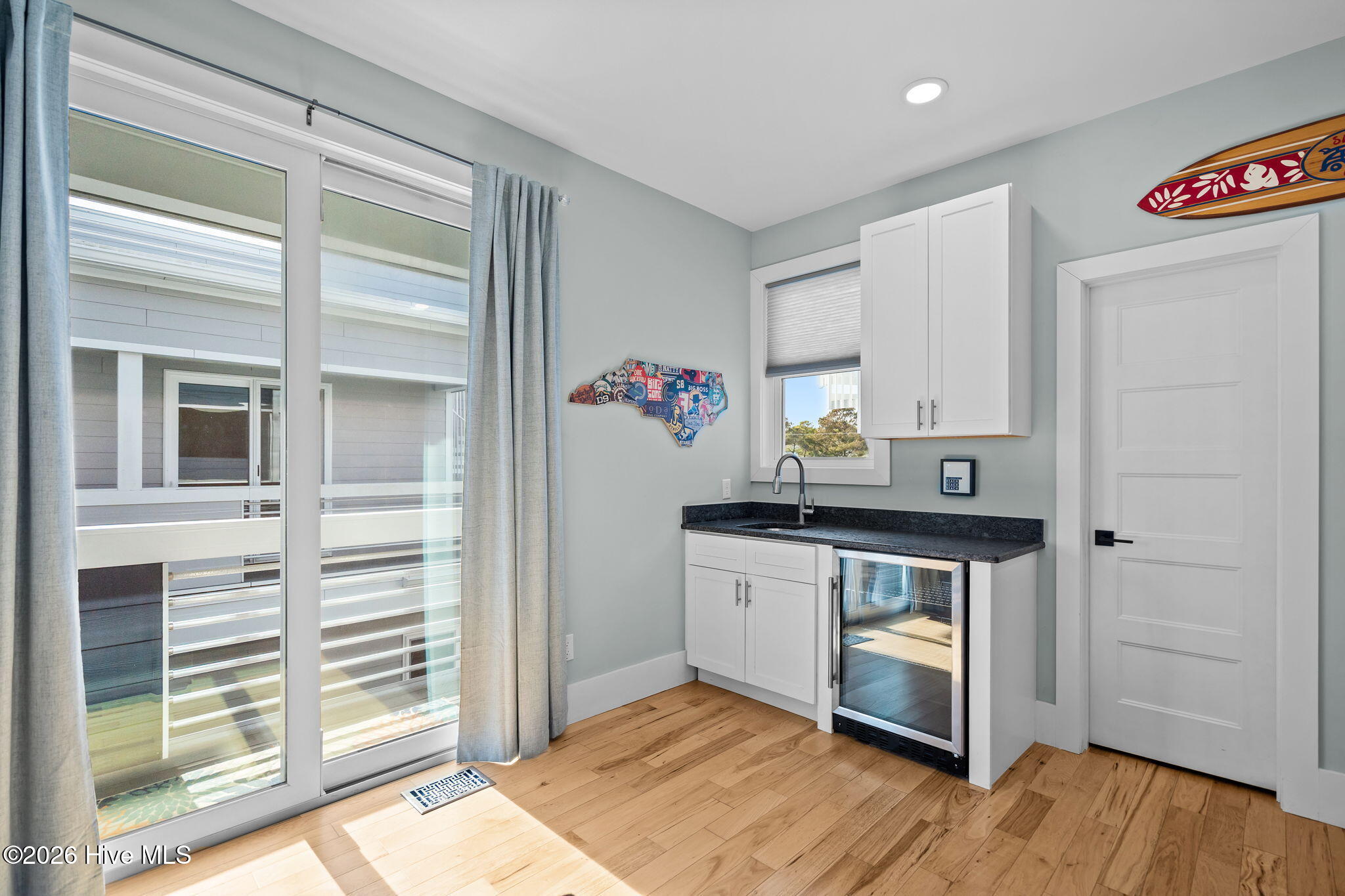 100552743 | Photo 37