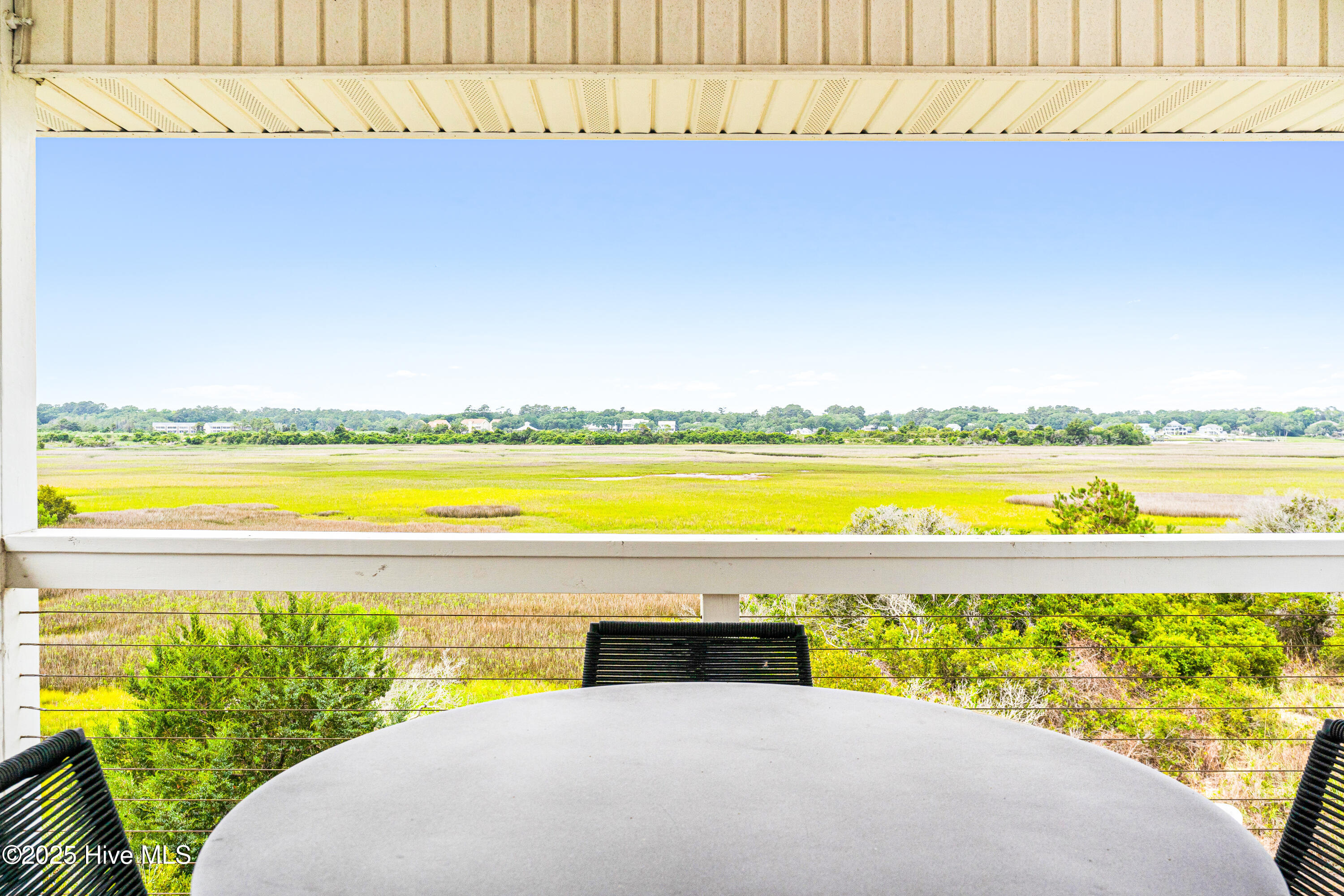 100510863 | Photo 34