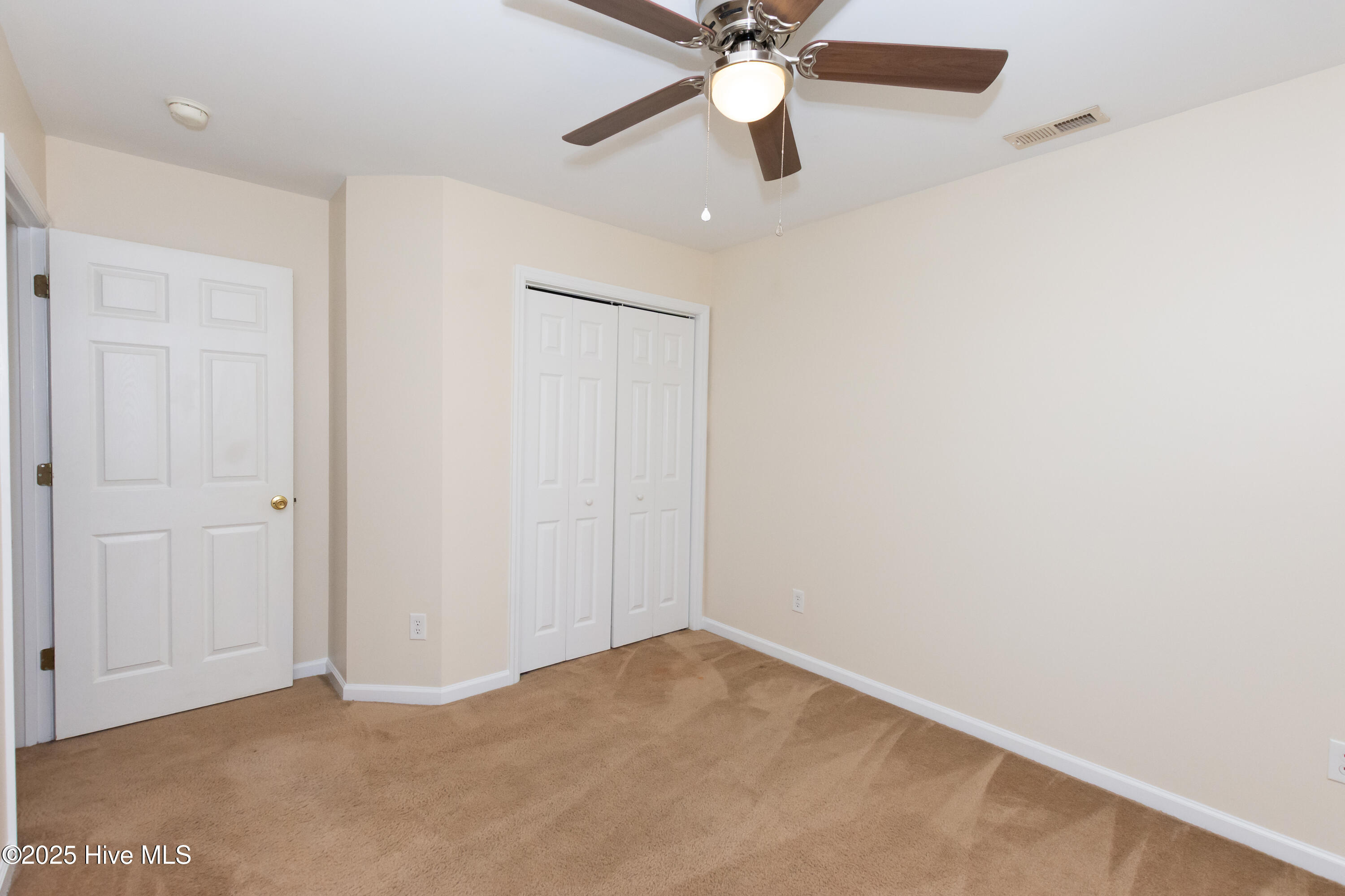 100541193 | Photo 38