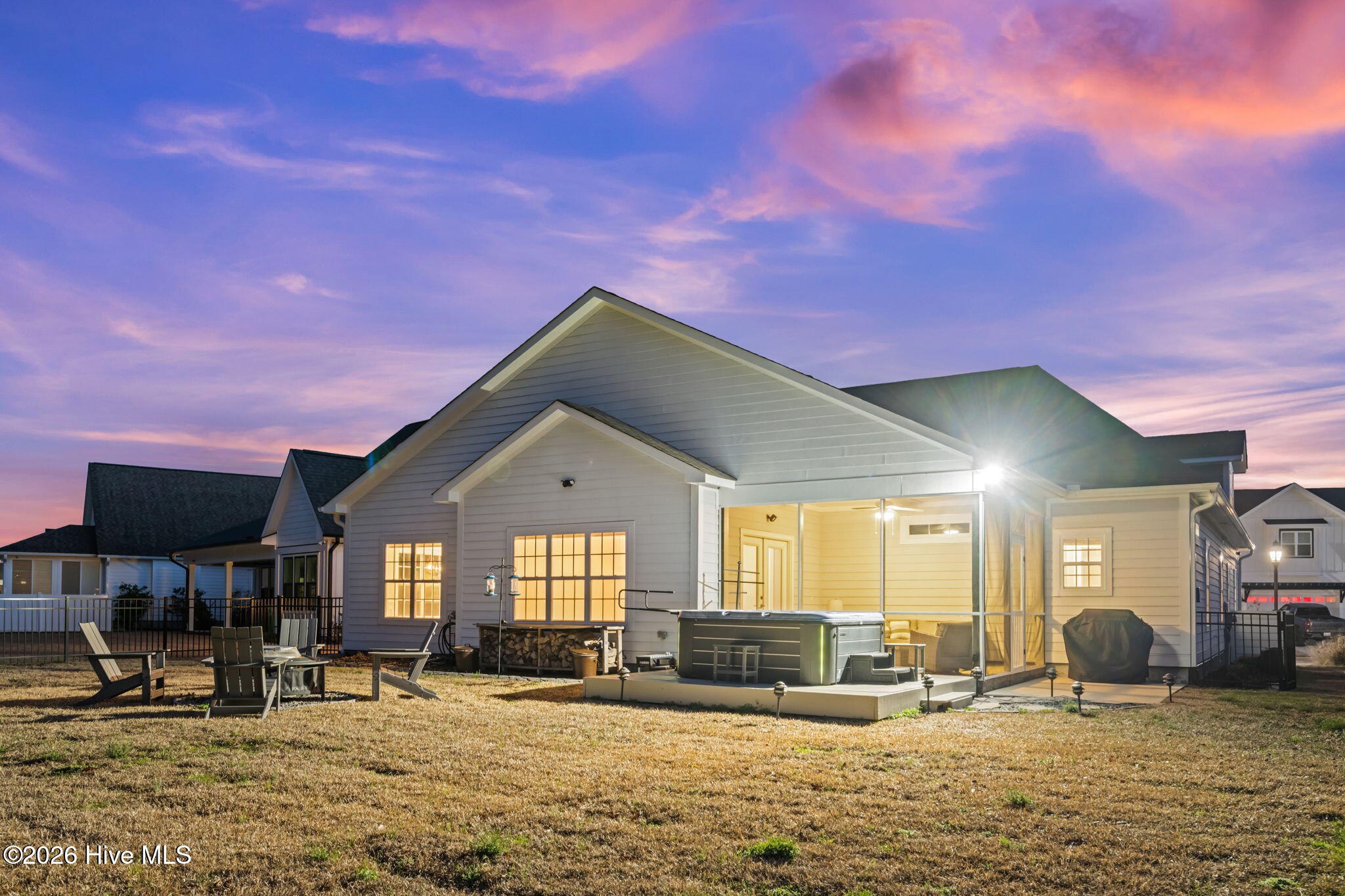 100557618 | Photo 32