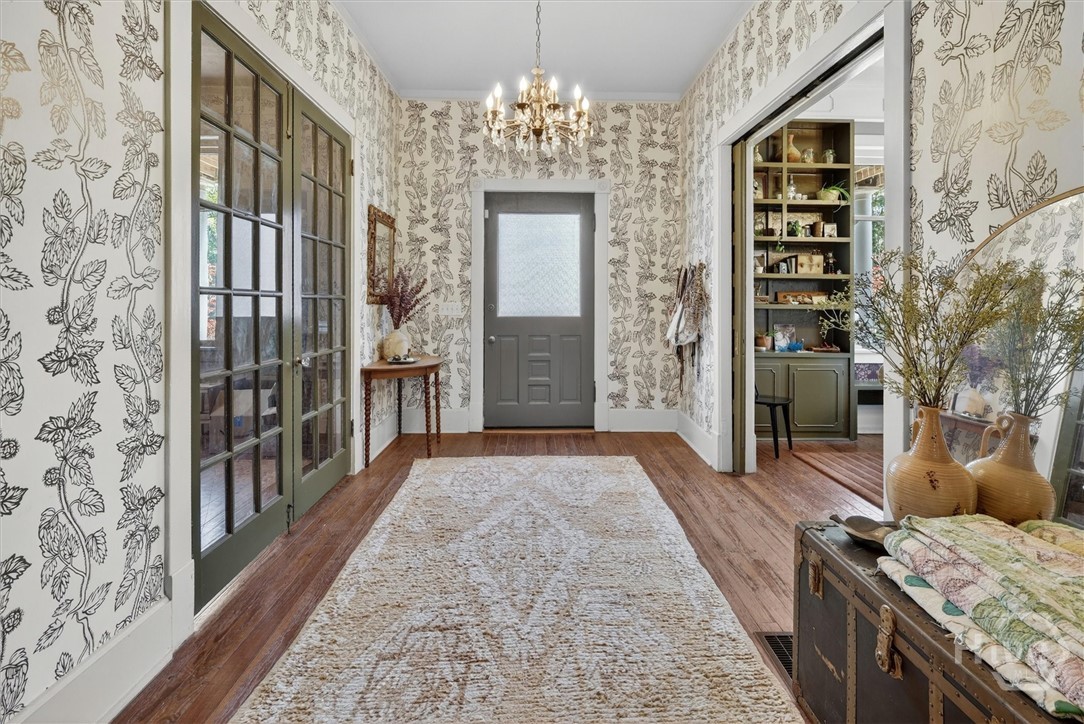 Entryway toward door