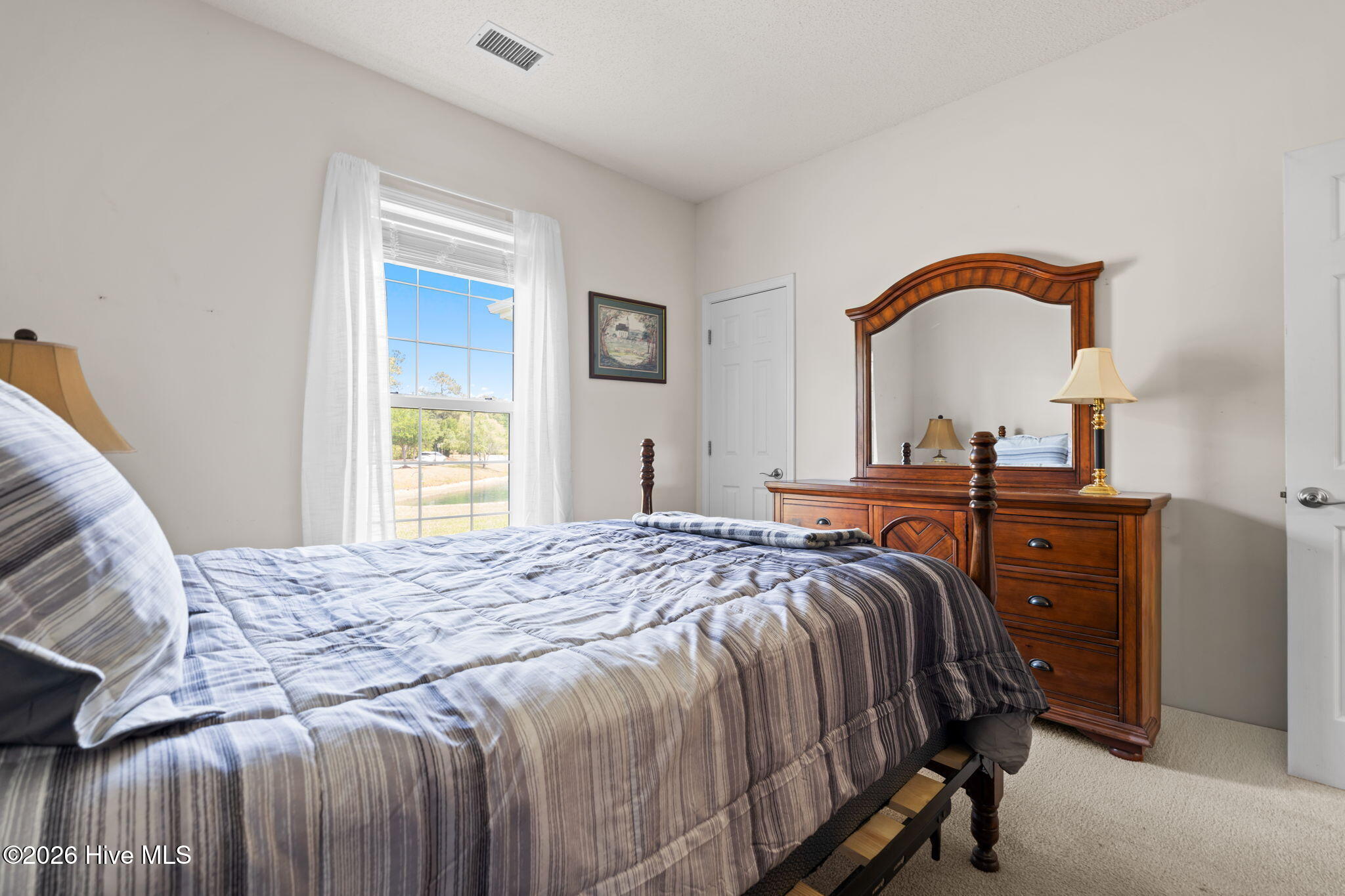 100570375 | Photo 20